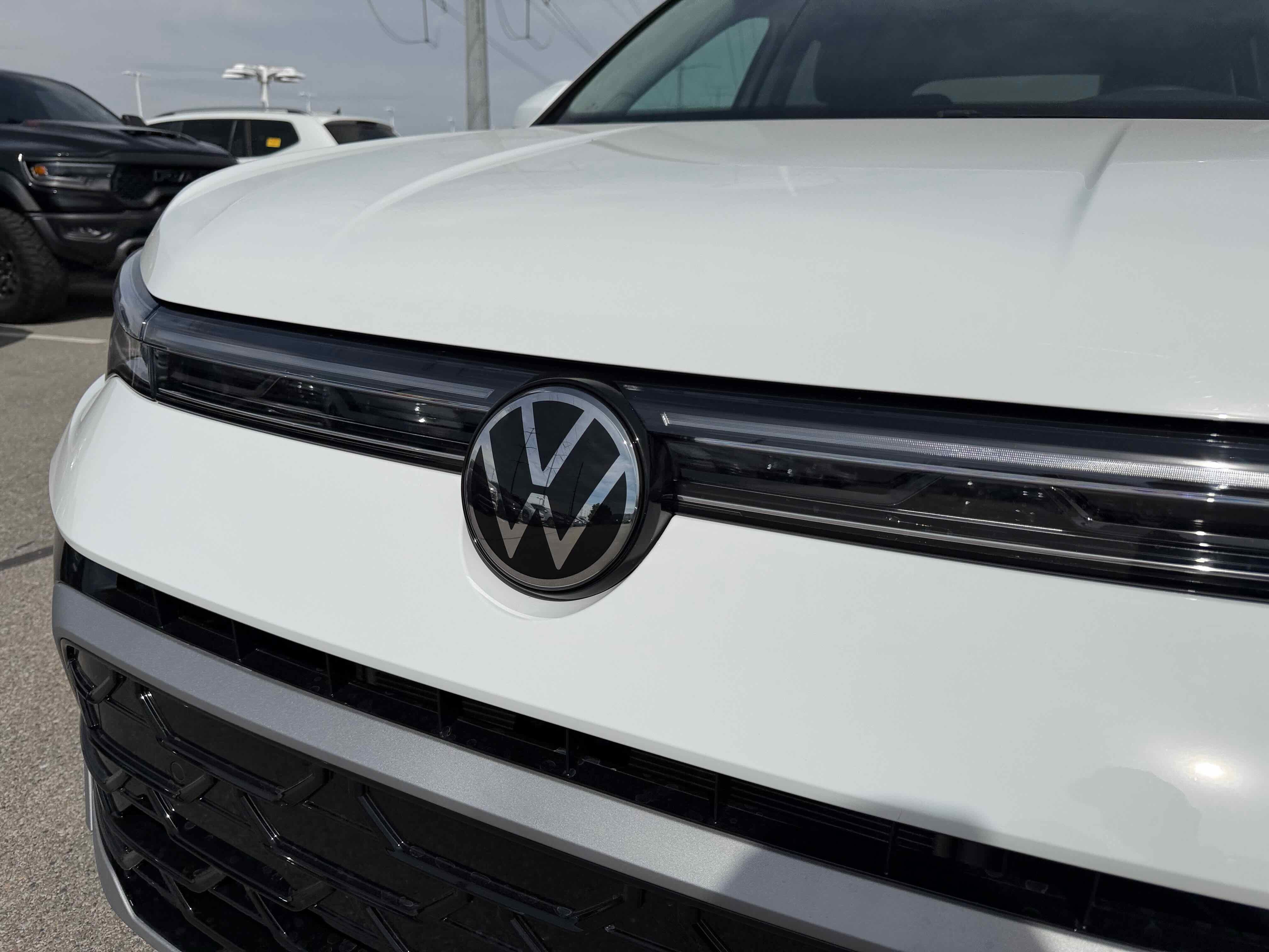 2026 Volkswagen Taos SEL