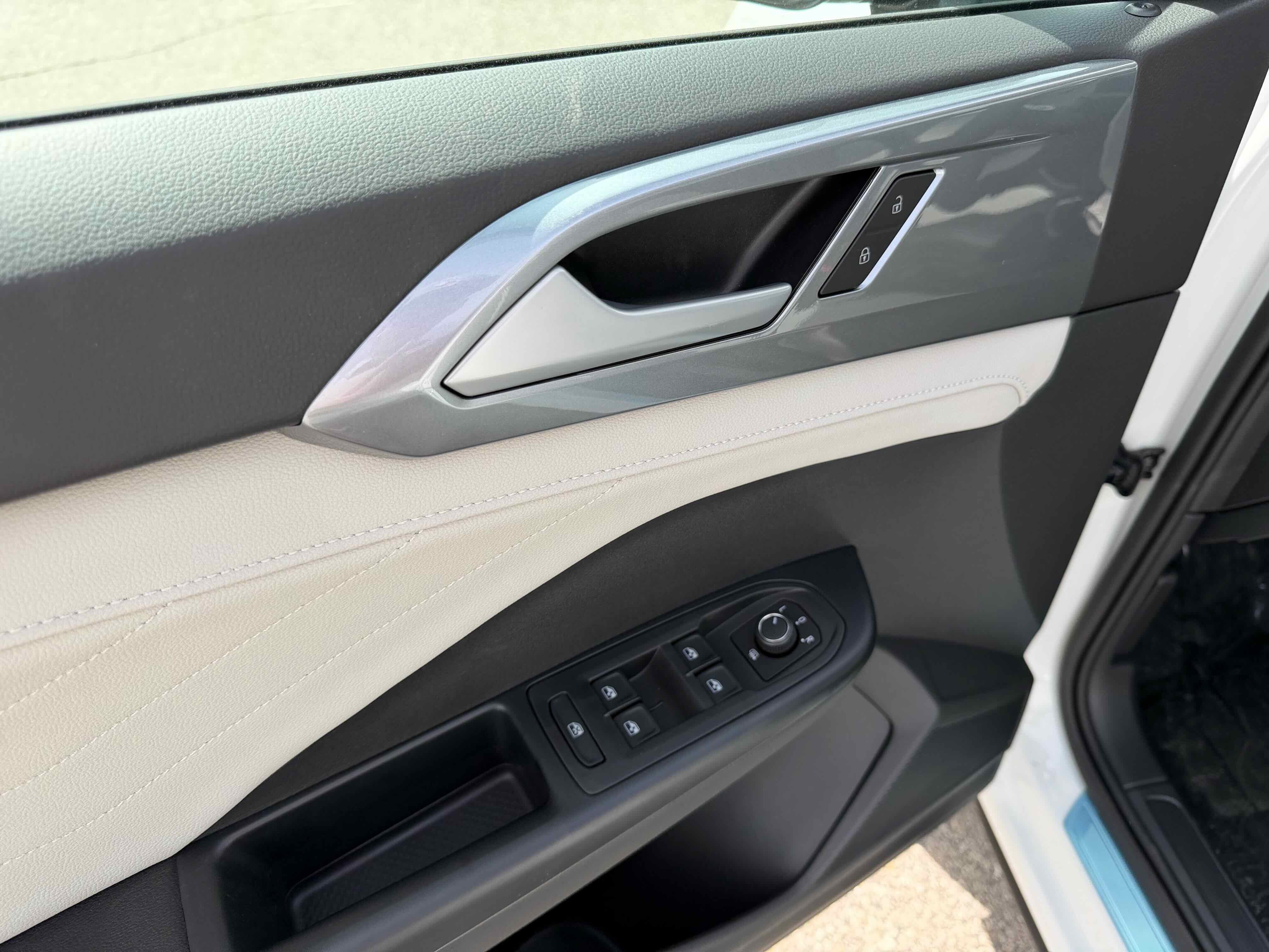 2026 Volkswagen Taos SEL