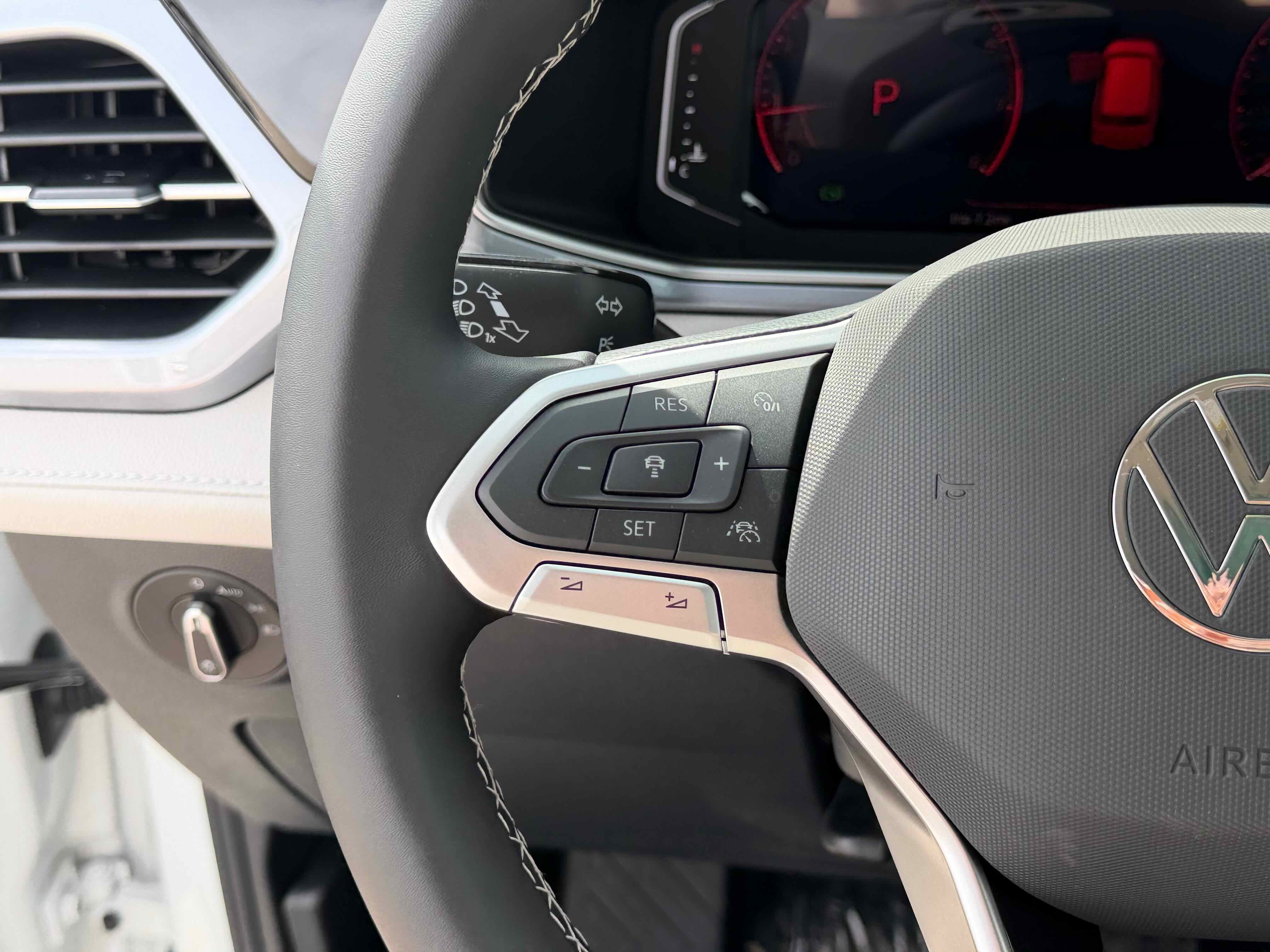 2026 Volkswagen Taos SEL