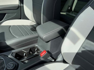 2026 Volkswagen Taos SEL