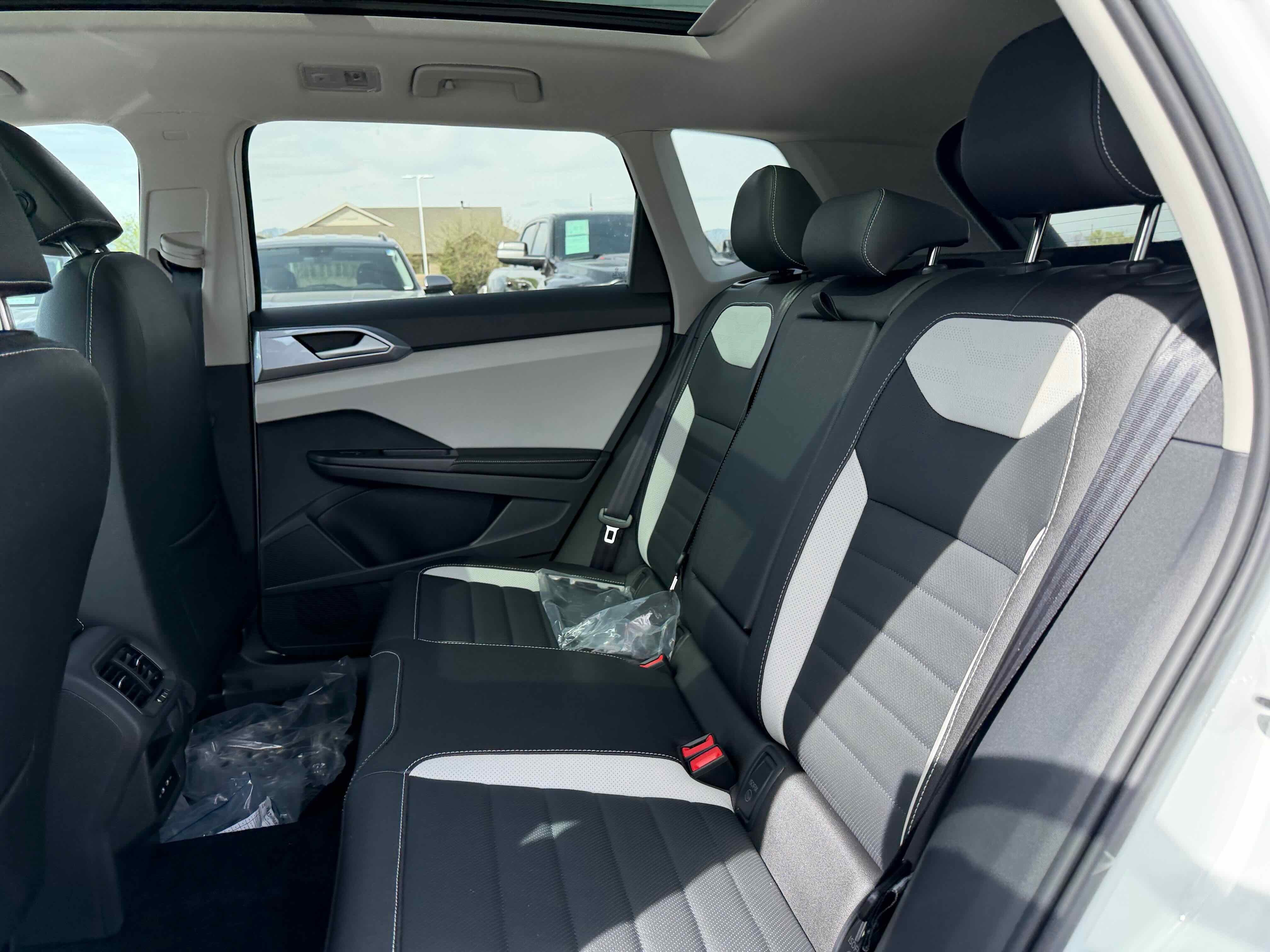 2026 Volkswagen Taos SEL