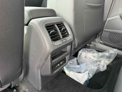 2026 Volkswagen Taos SEL