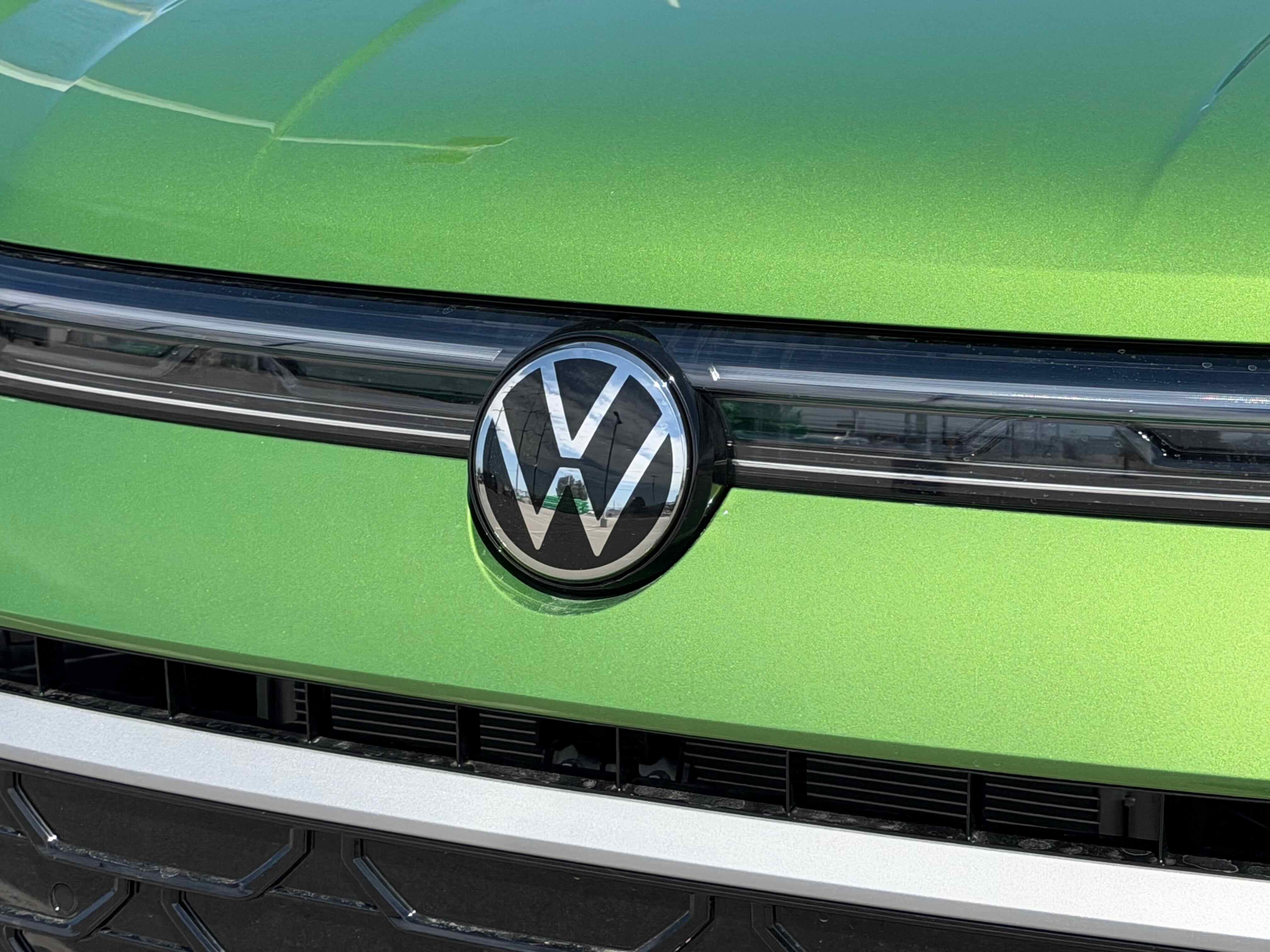 2026 Volkswagen Taos SEL