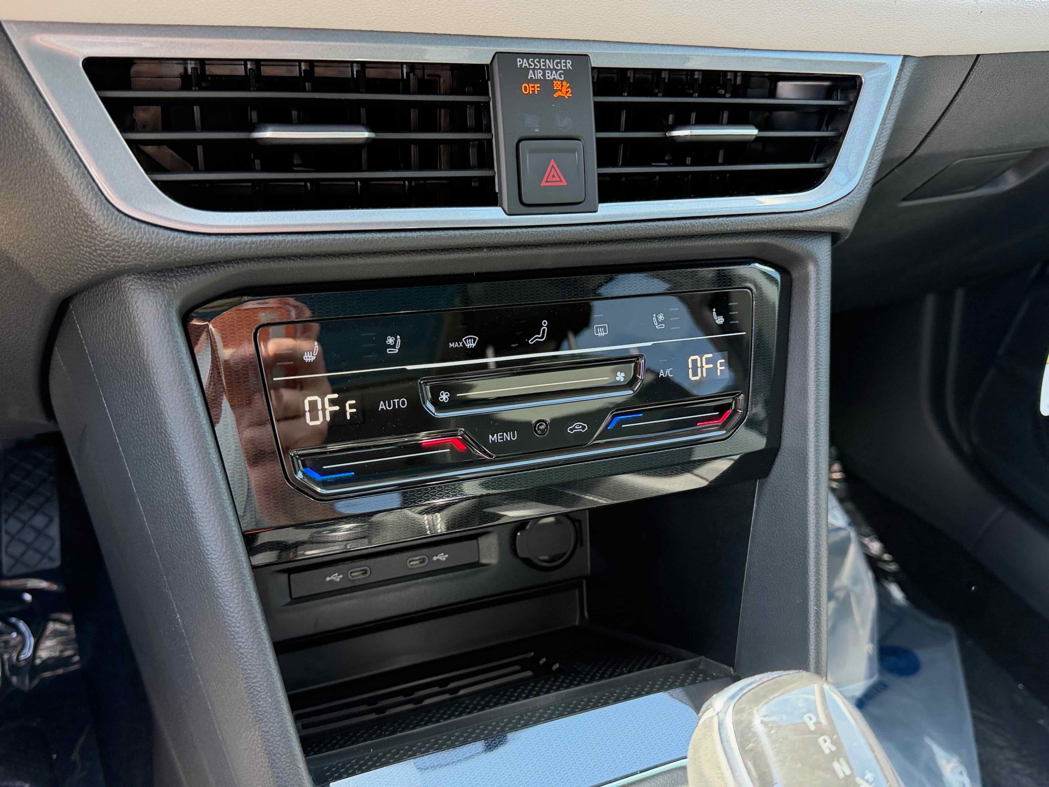 2026 Volkswagen Taos SEL