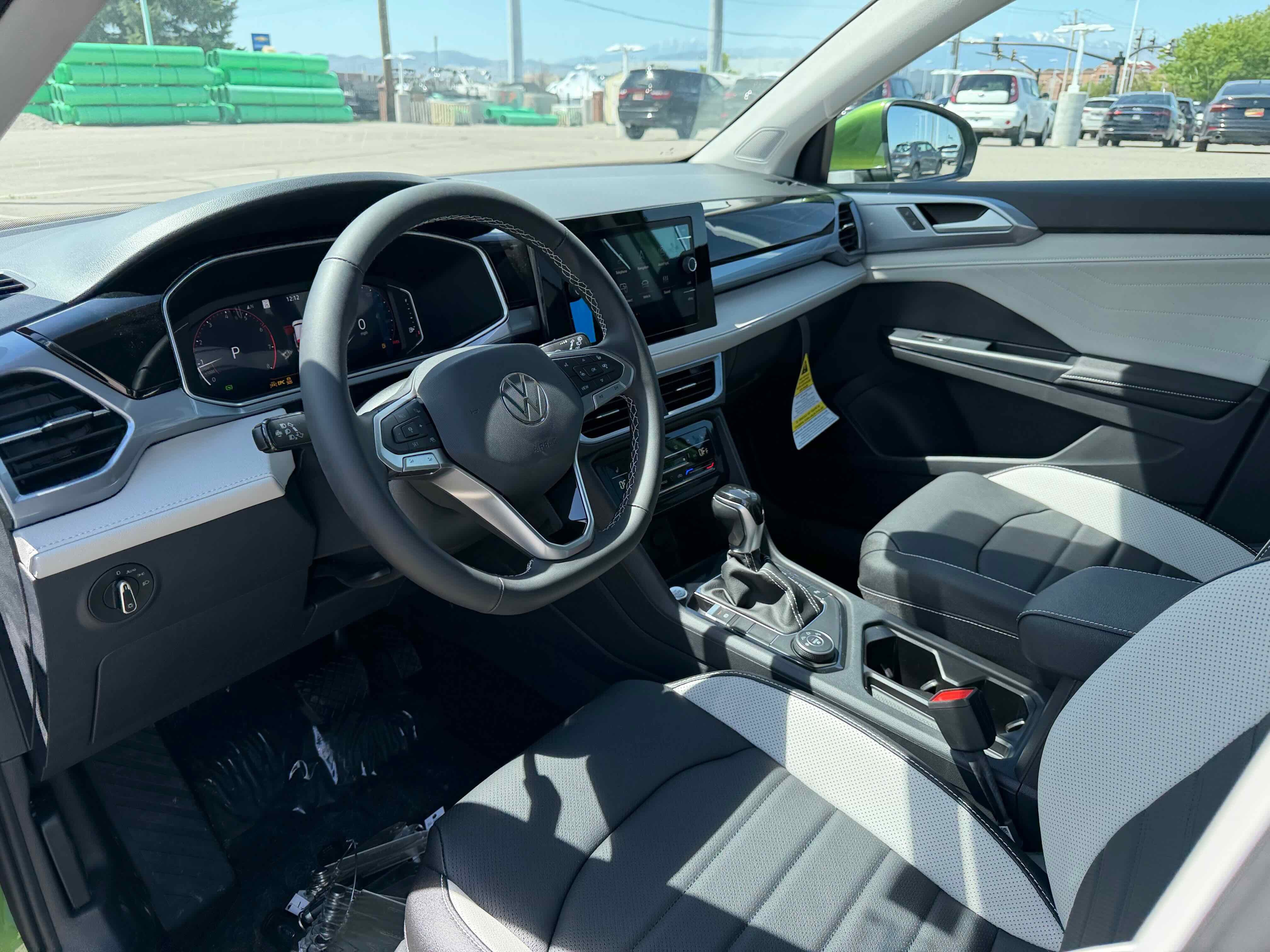 2026 Volkswagen Taos SEL