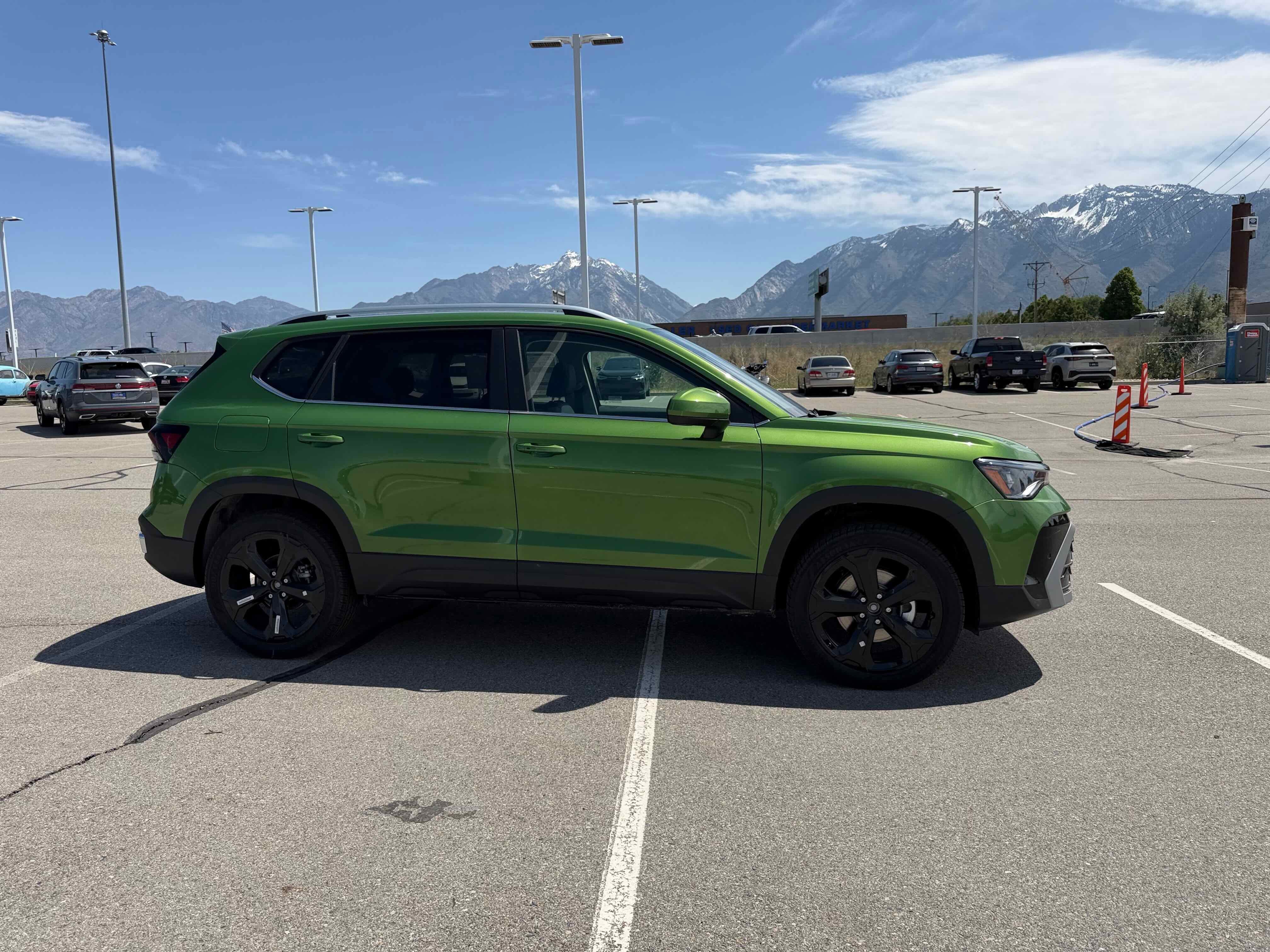 2026 Volkswagen Taos SEL