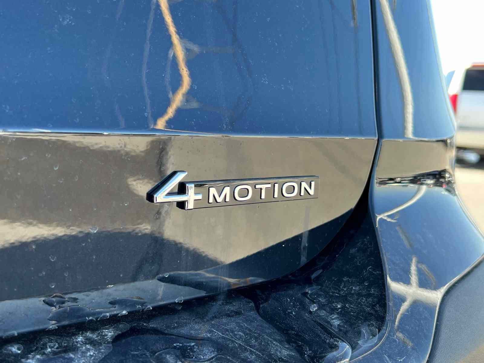 2025 Volkswagen Taos SEL