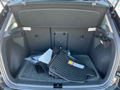 2025 Volkswagen Taos SEL