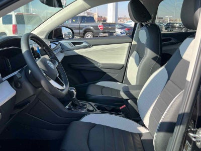 2025 Volkswagen Taos SEL