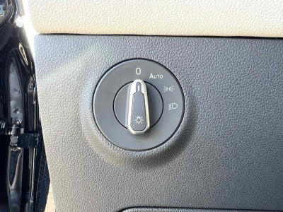 2025 Volkswagen Taos SEL