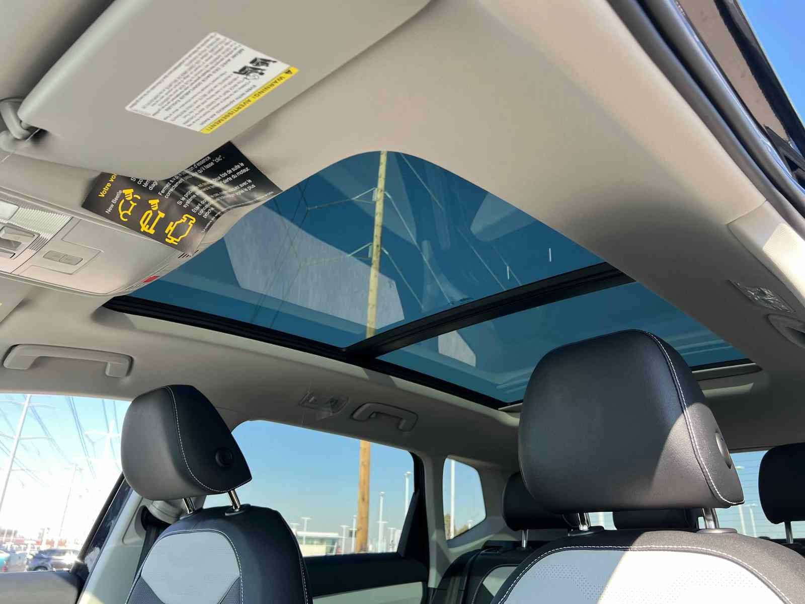 2025 Volkswagen Taos SEL