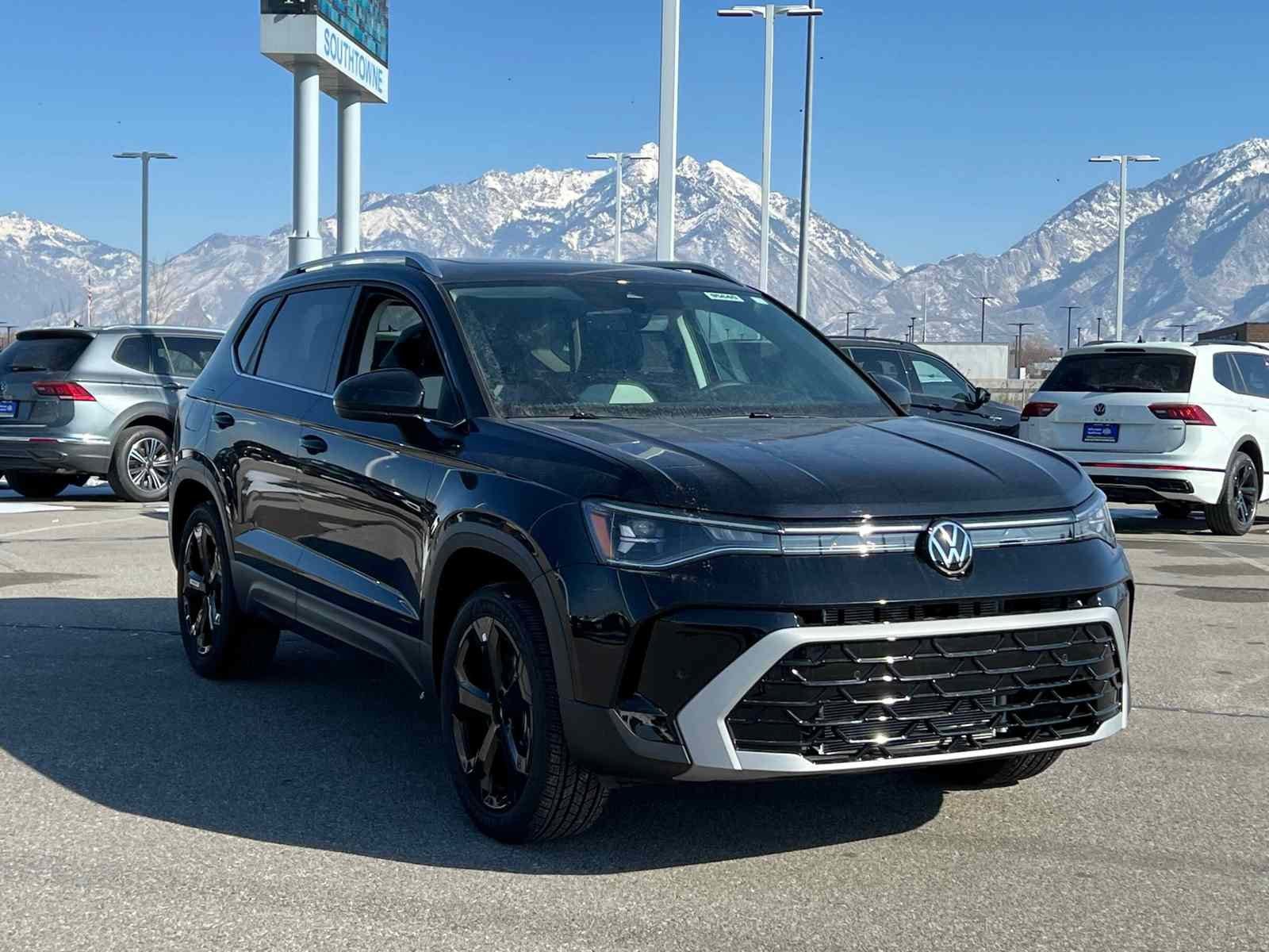 2025 Volkswagen Taos SEL