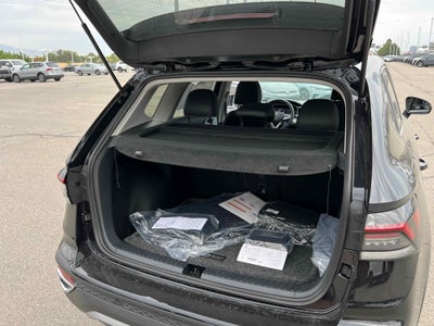 2025 Volkswagen Taos SEL