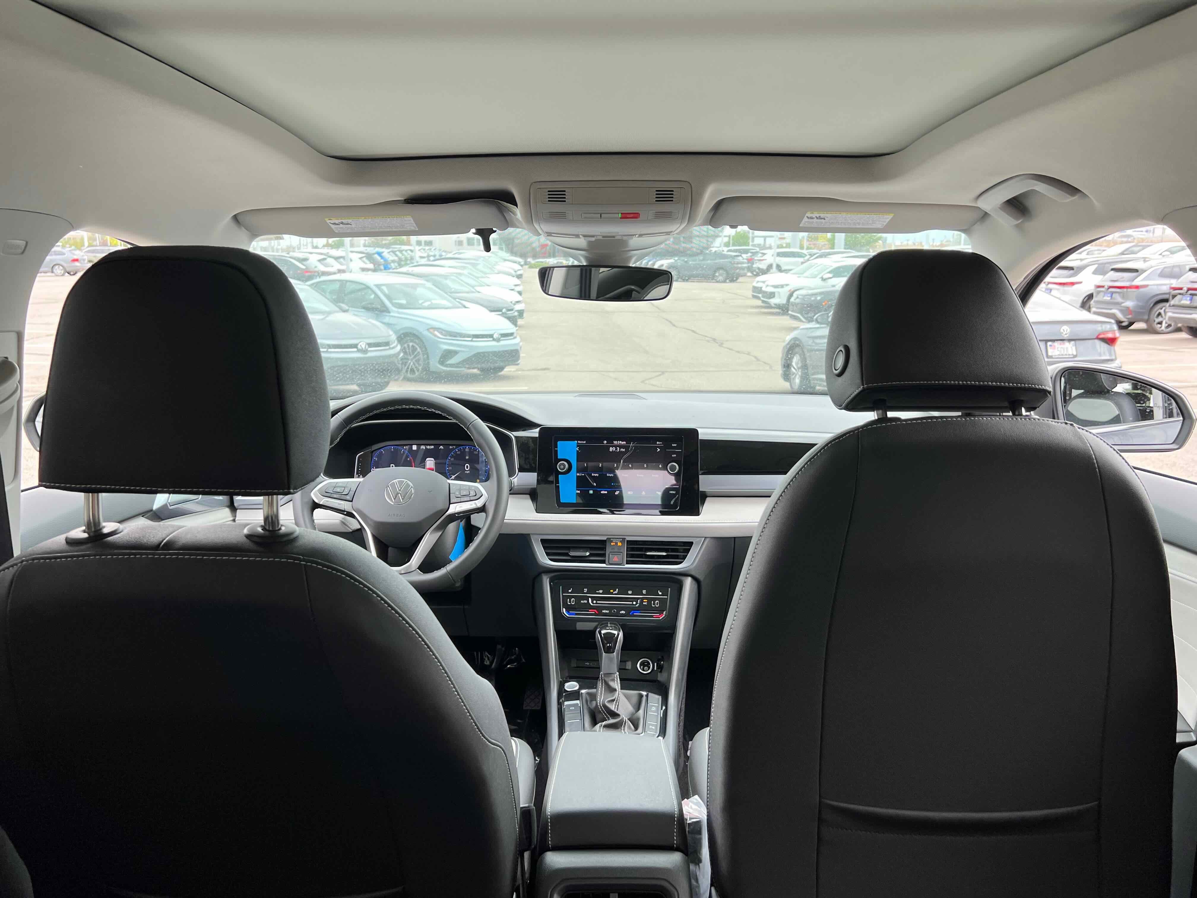 2025 Volkswagen Taos SEL