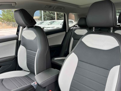 2025 Volkswagen Taos SEL