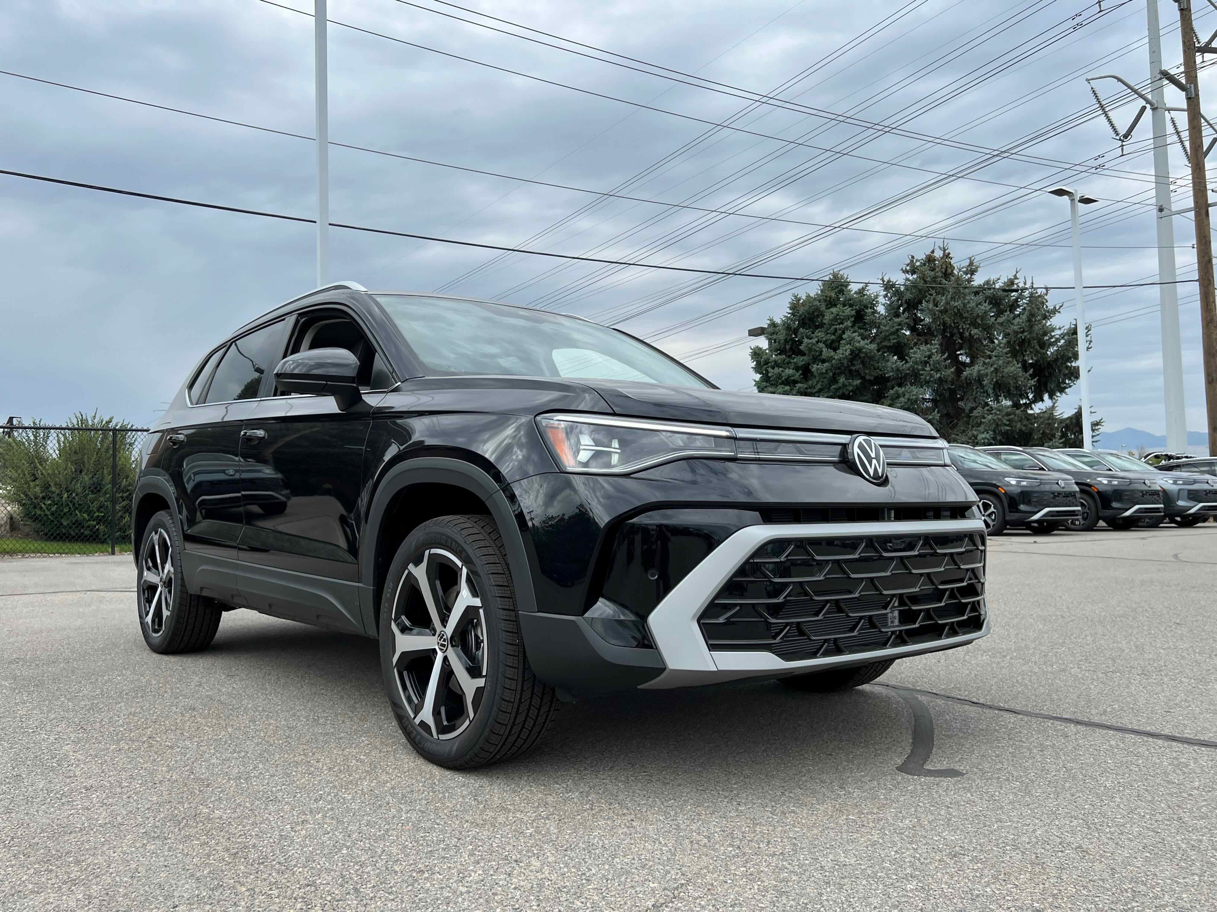 2025 Volkswagen Taos SEL