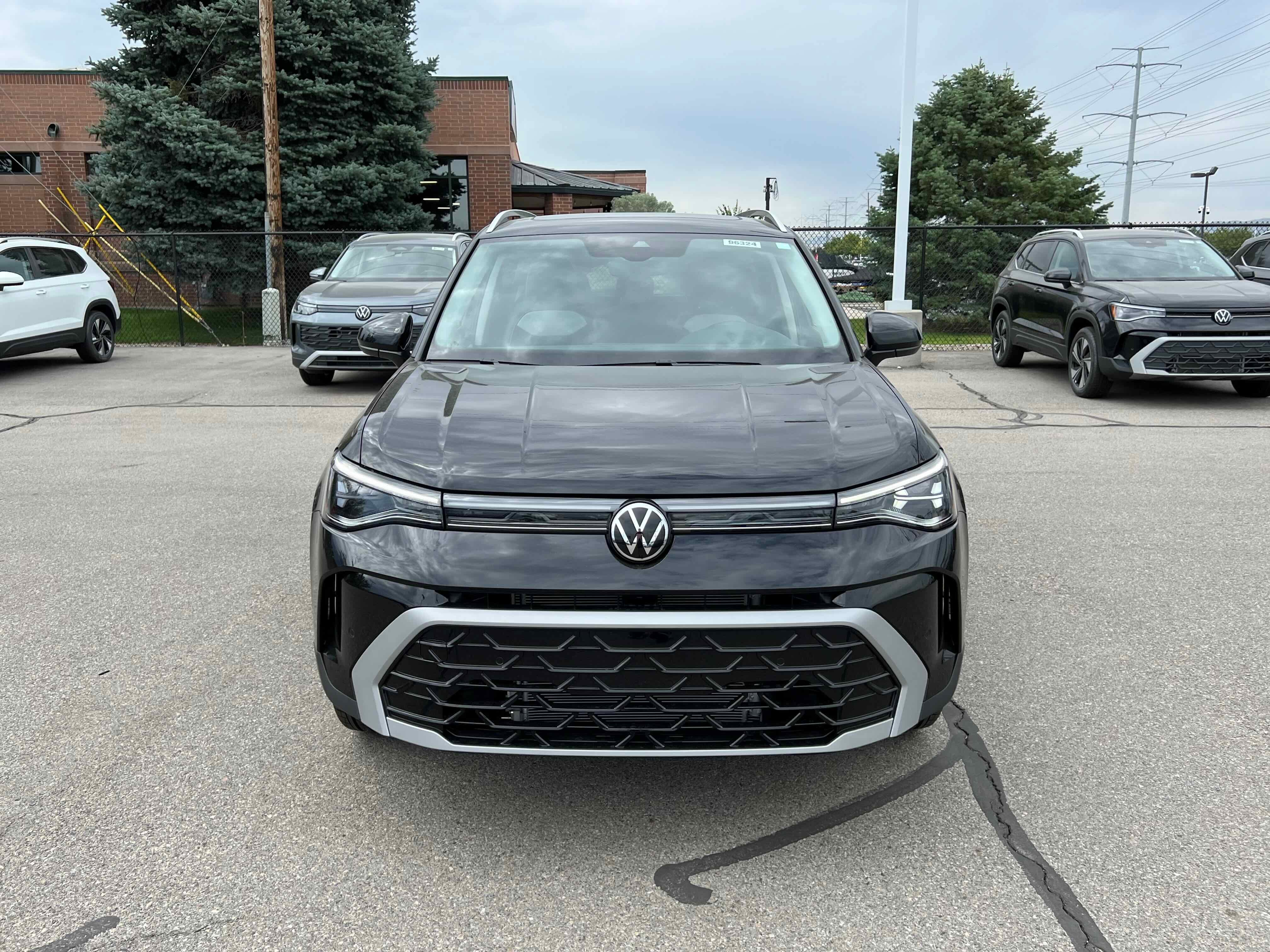 2025 Volkswagen Taos SEL