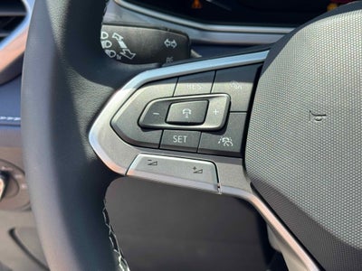 2025 Volkswagen Taos SEL