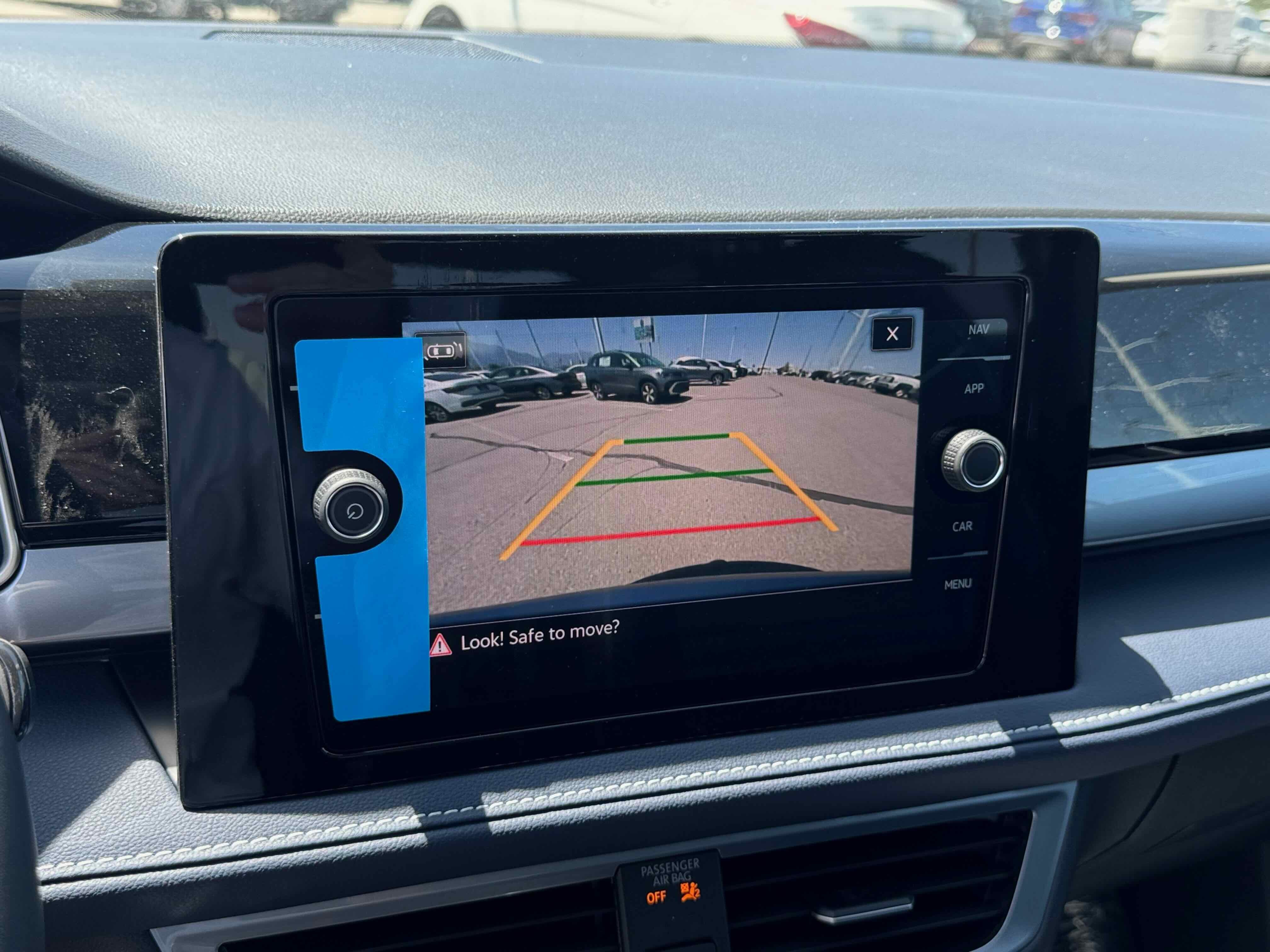 2025 Volkswagen Taos SEL