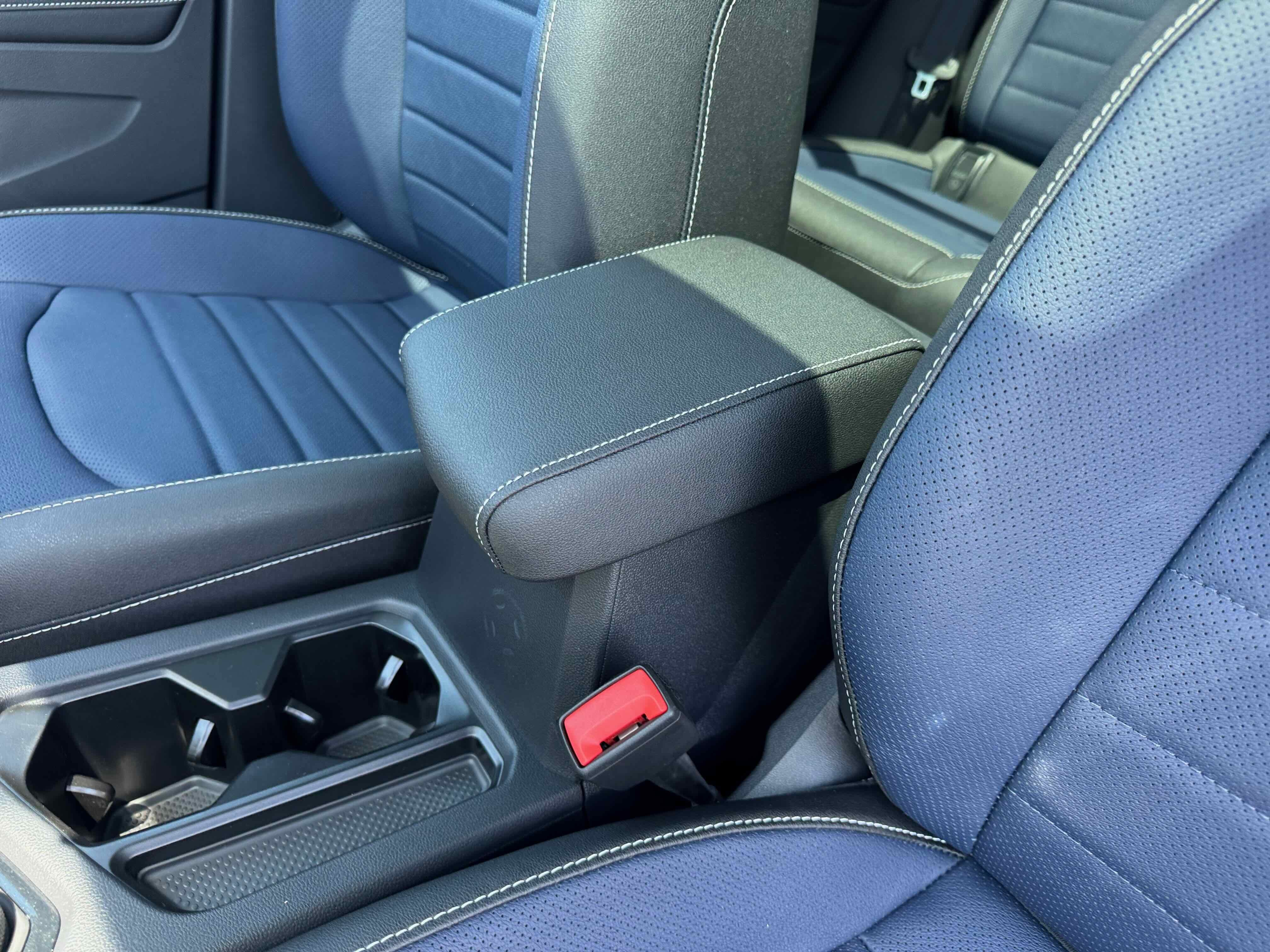 2025 Volkswagen Taos SEL