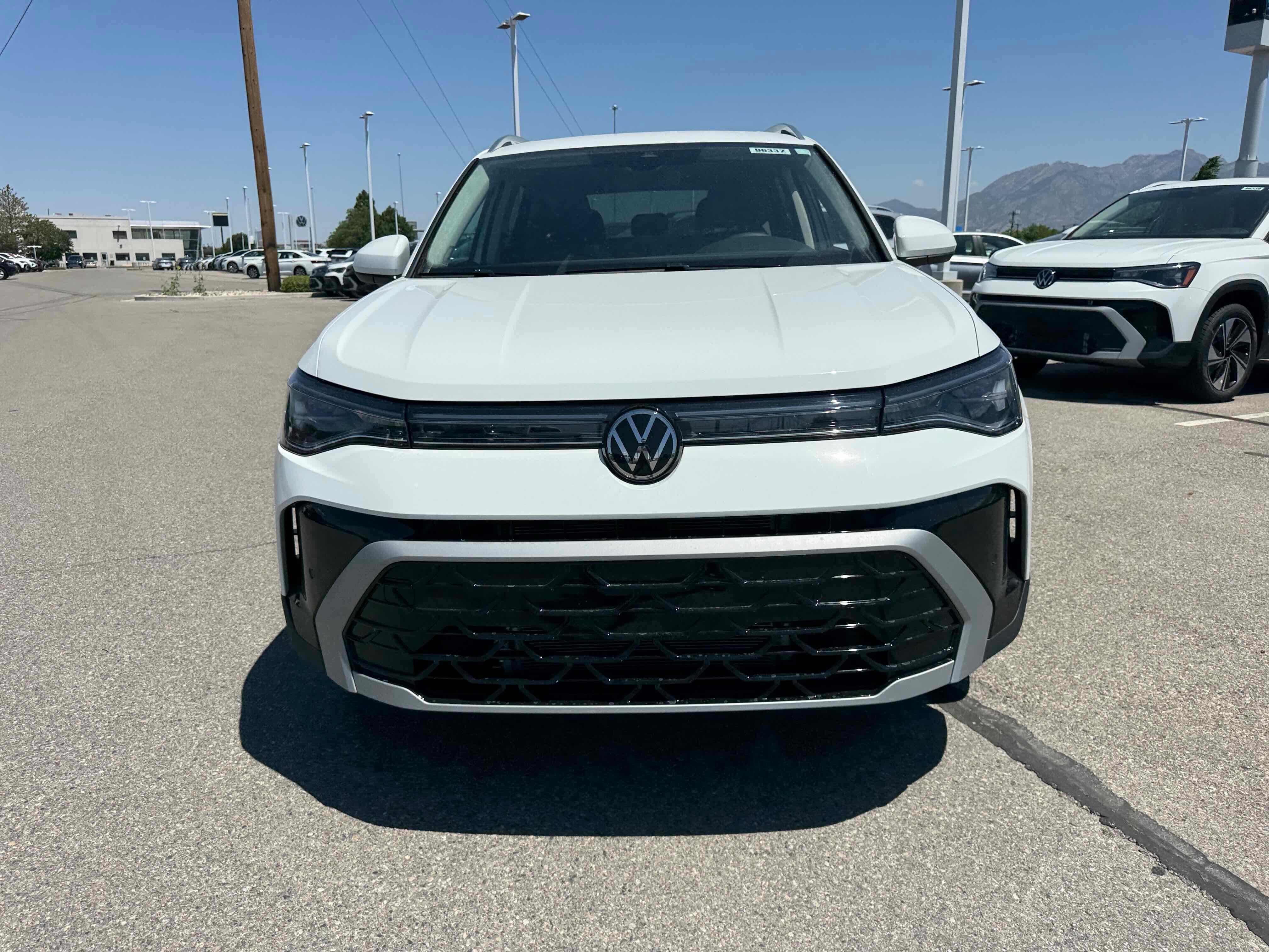 2025 Volkswagen Taos SEL