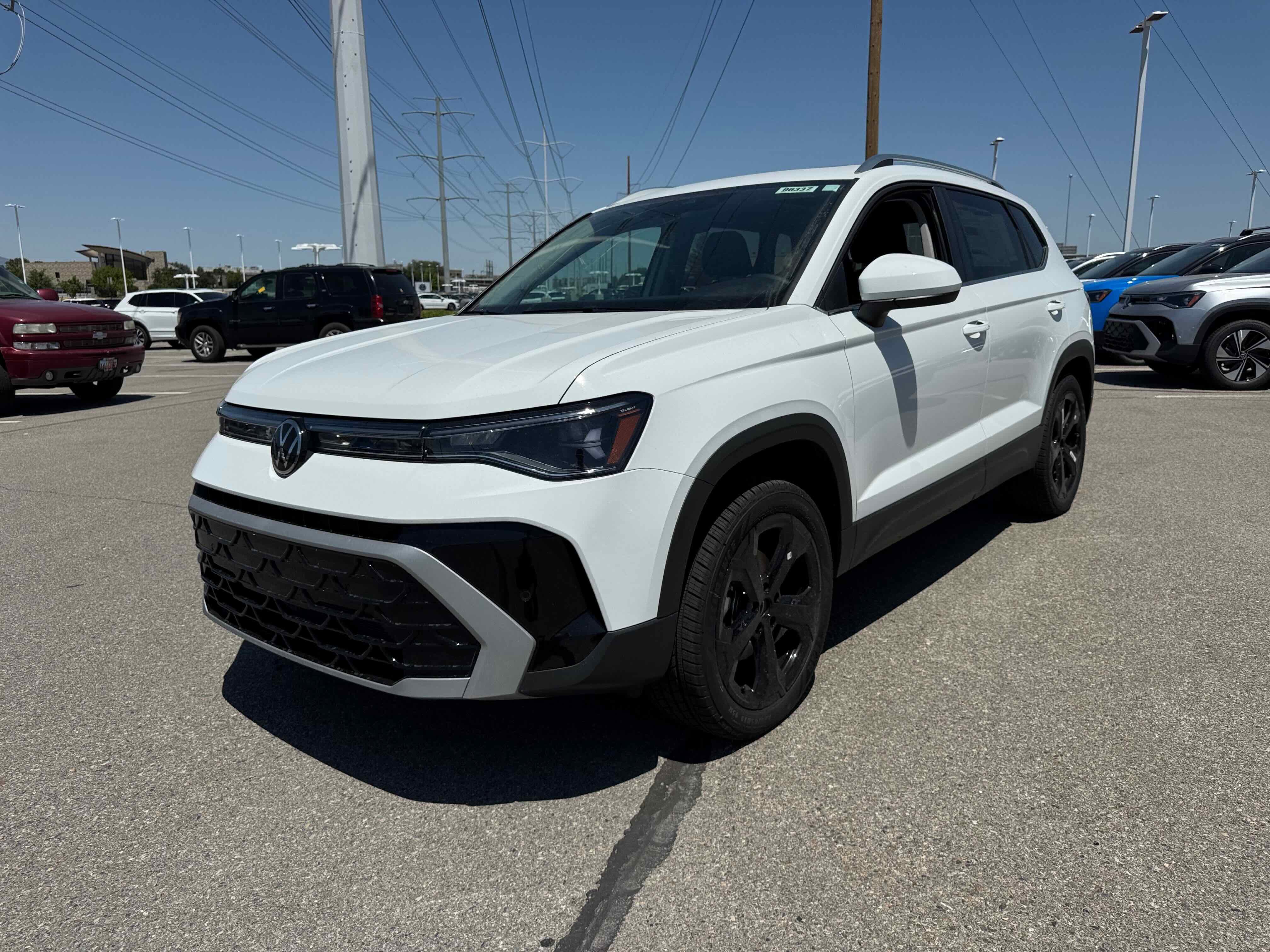 2025 Volkswagen Taos SEL