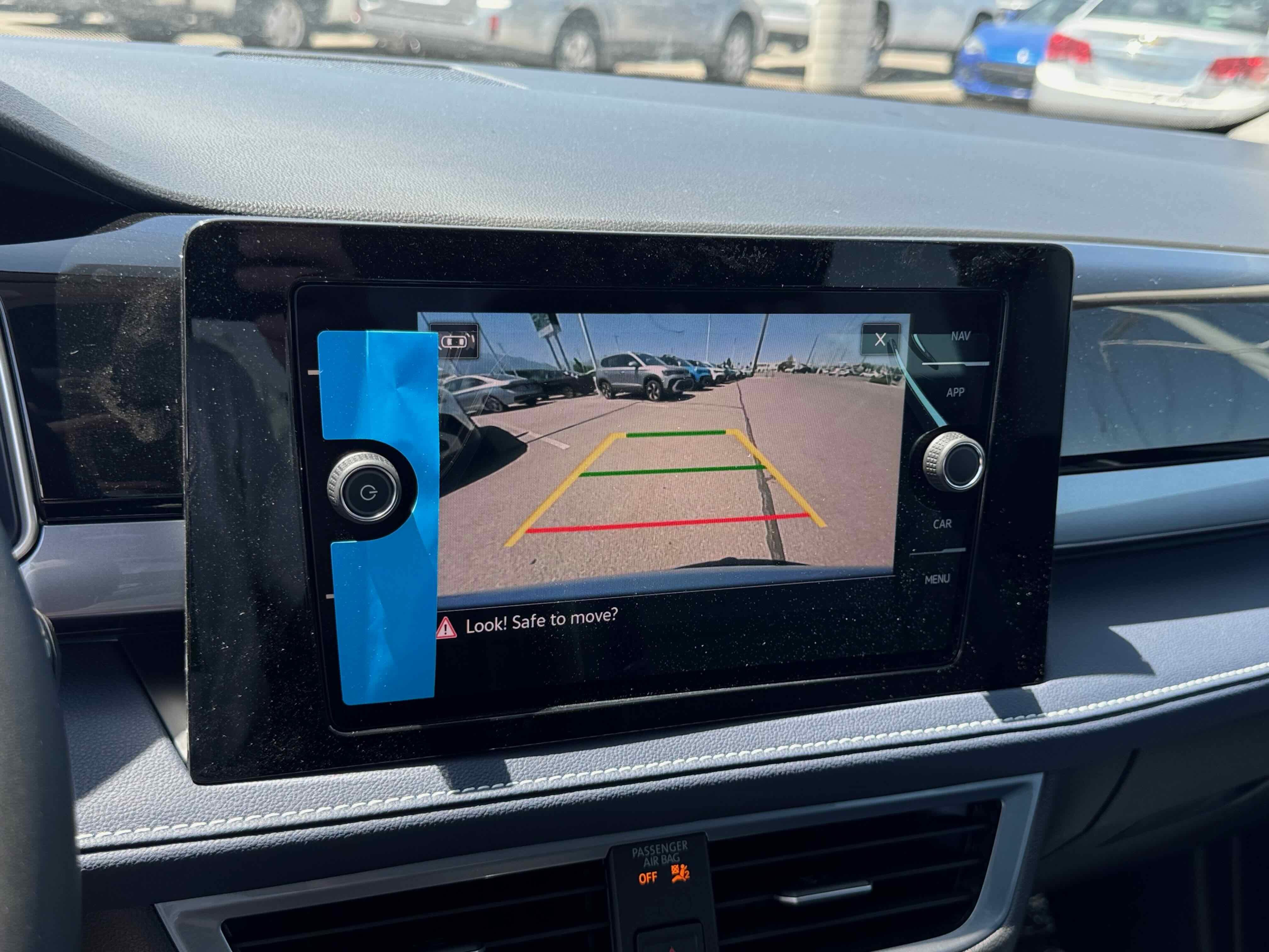 2025 Volkswagen Taos SEL