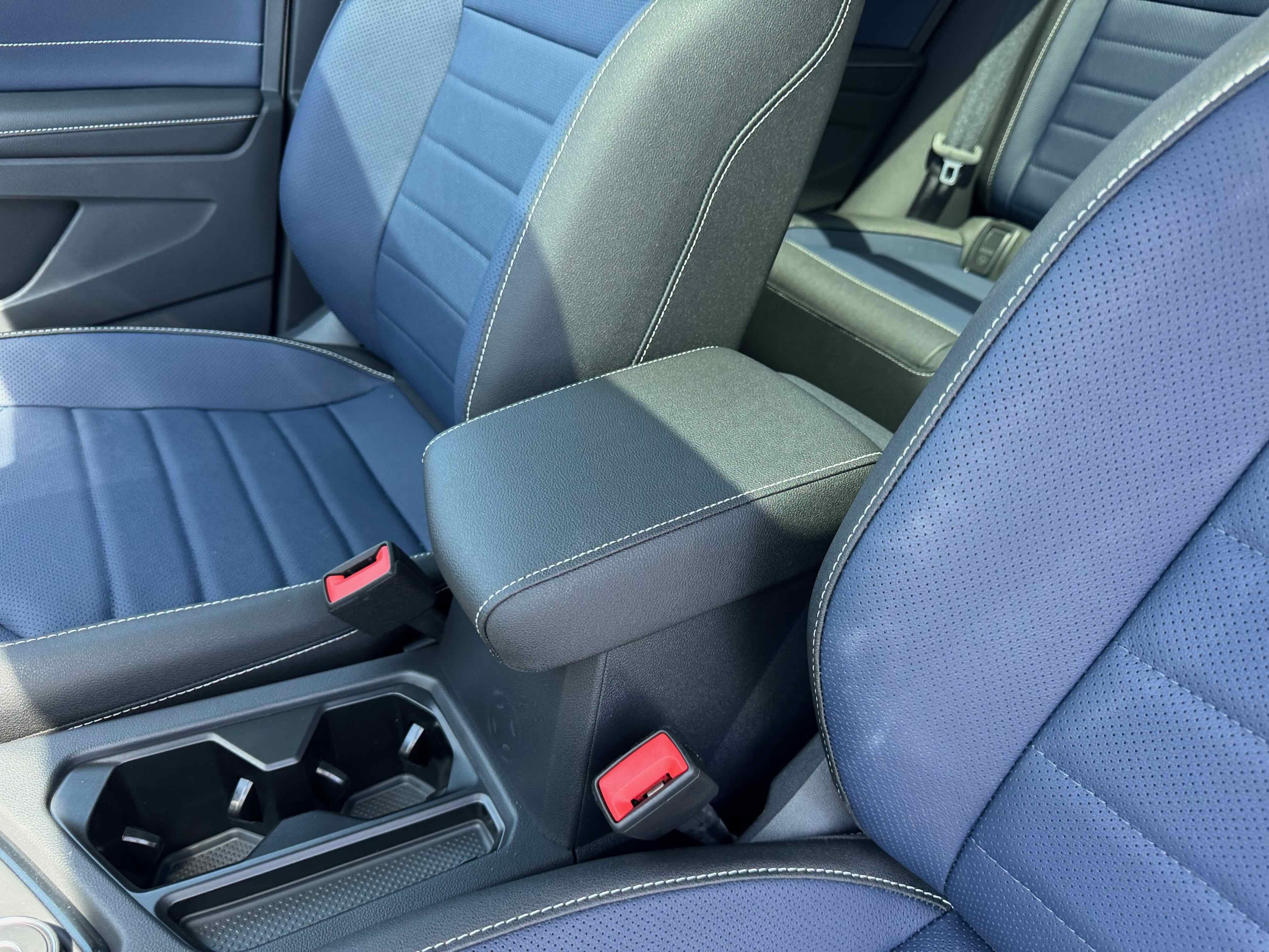 2025 Volkswagen Taos SEL