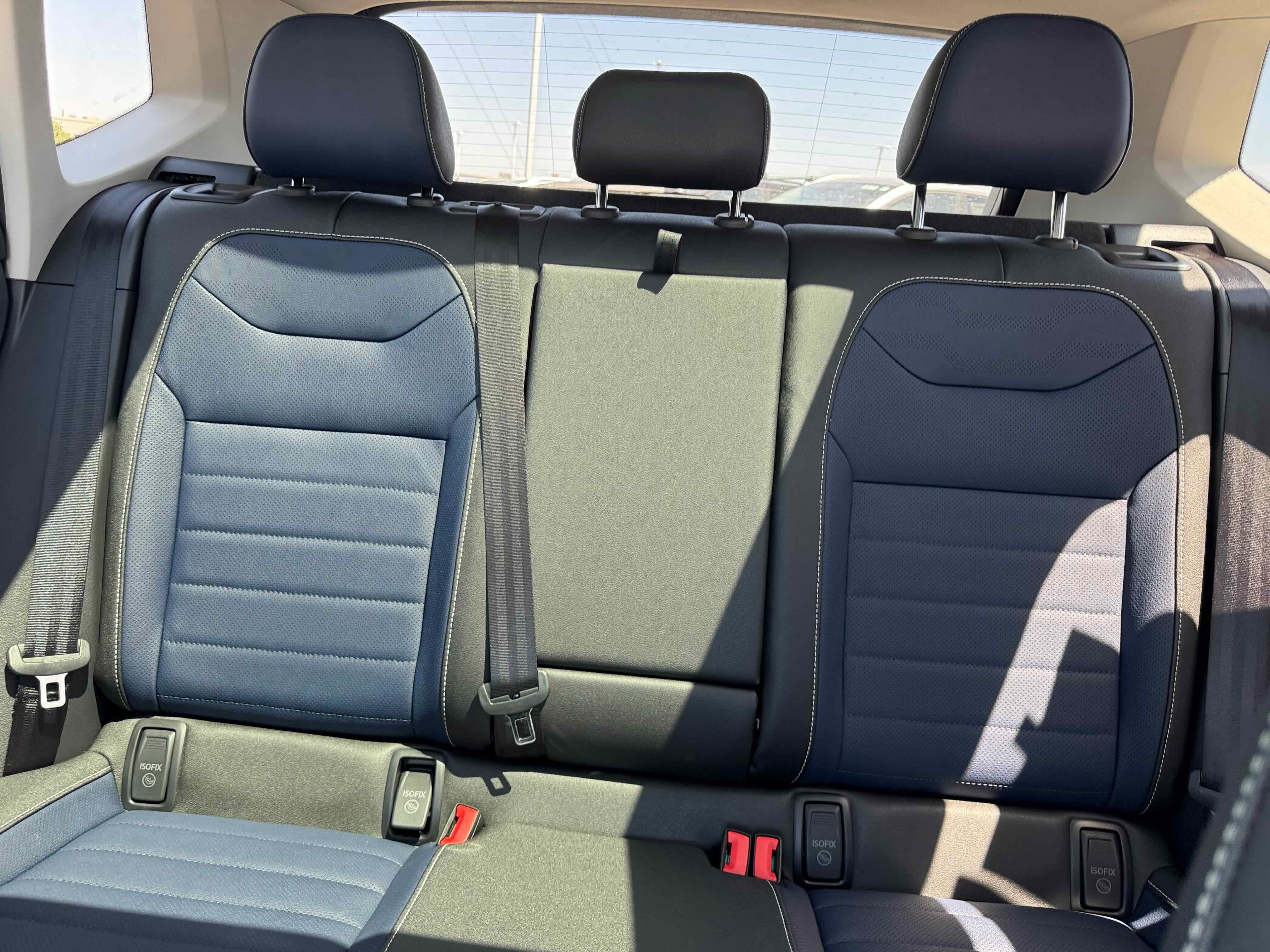 2025 Volkswagen Taos SEL