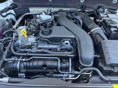 2025 Volkswagen Taos SEL