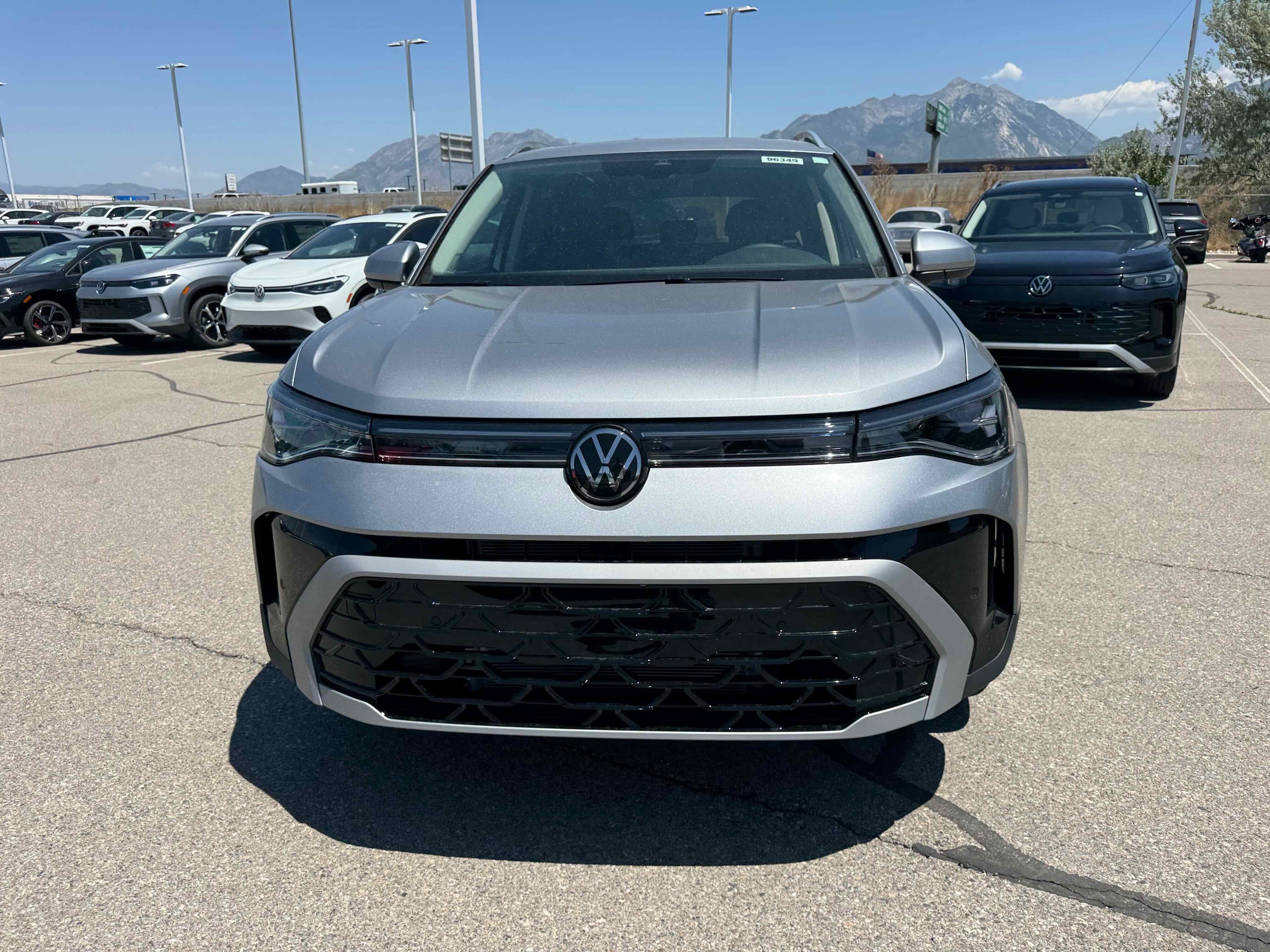 2025 Volkswagen Taos SEL