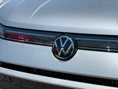 2025 Volkswagen Taos SEL