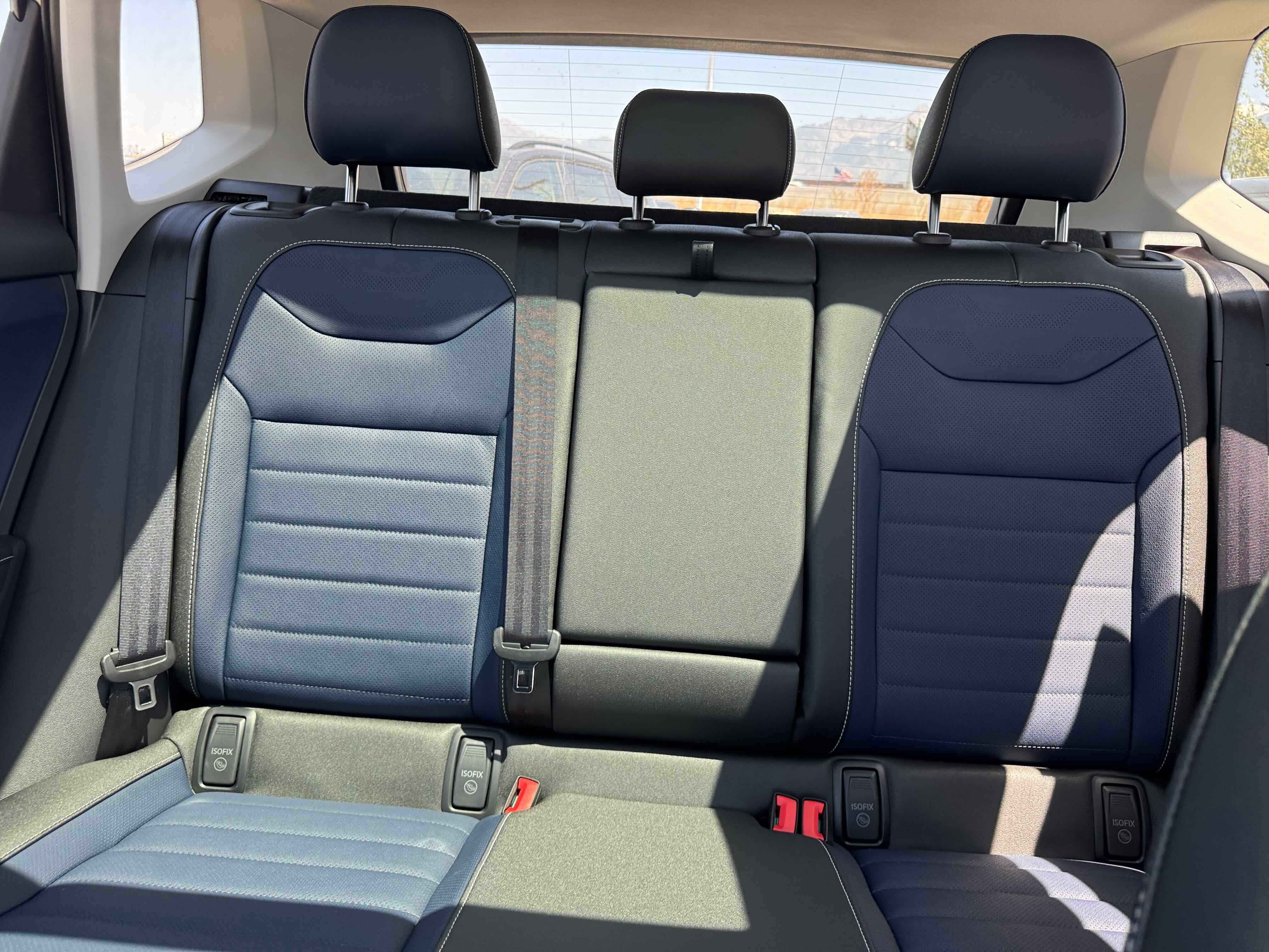 2025 Volkswagen Taos SEL