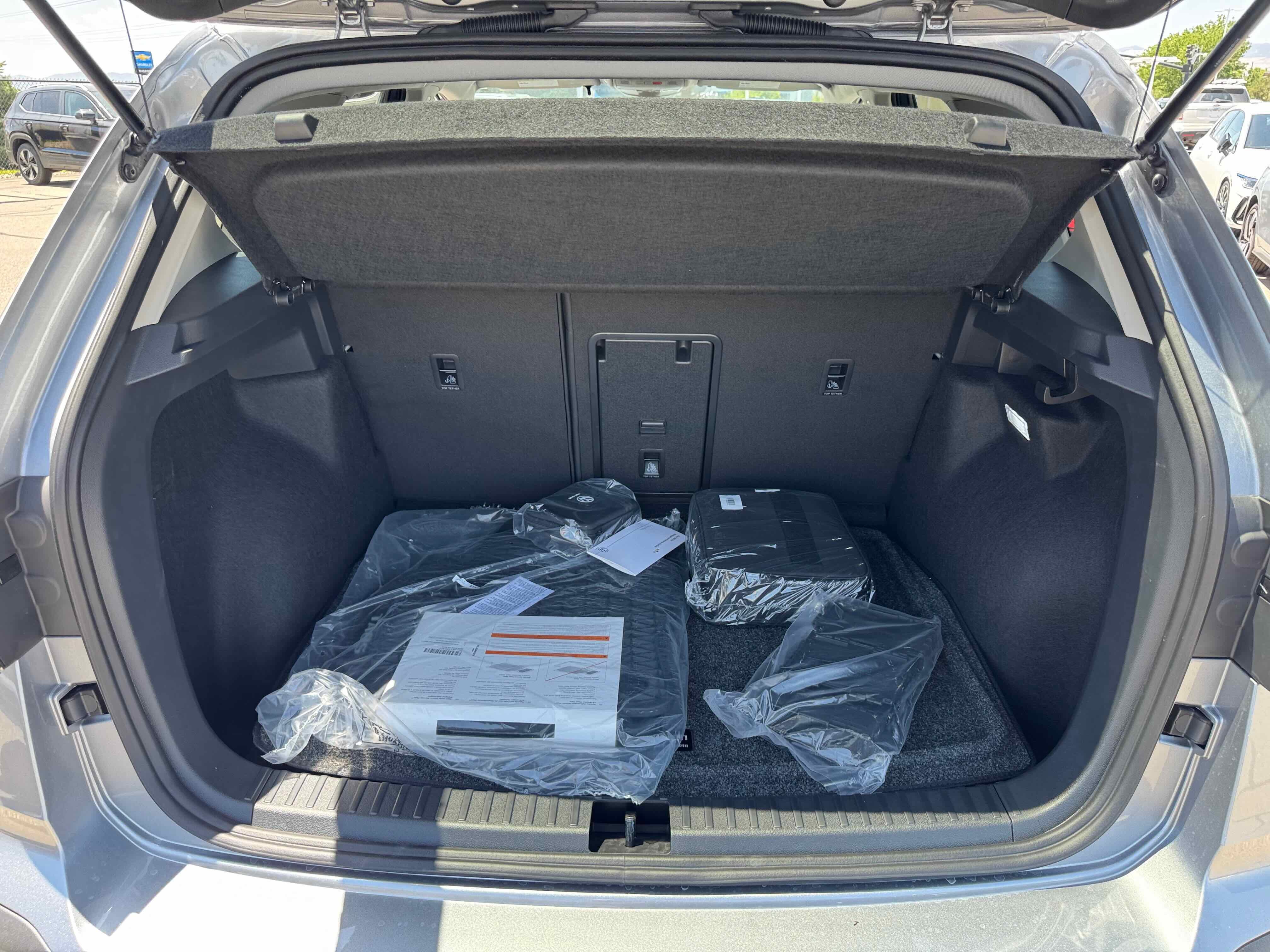 2025 Volkswagen Taos SEL