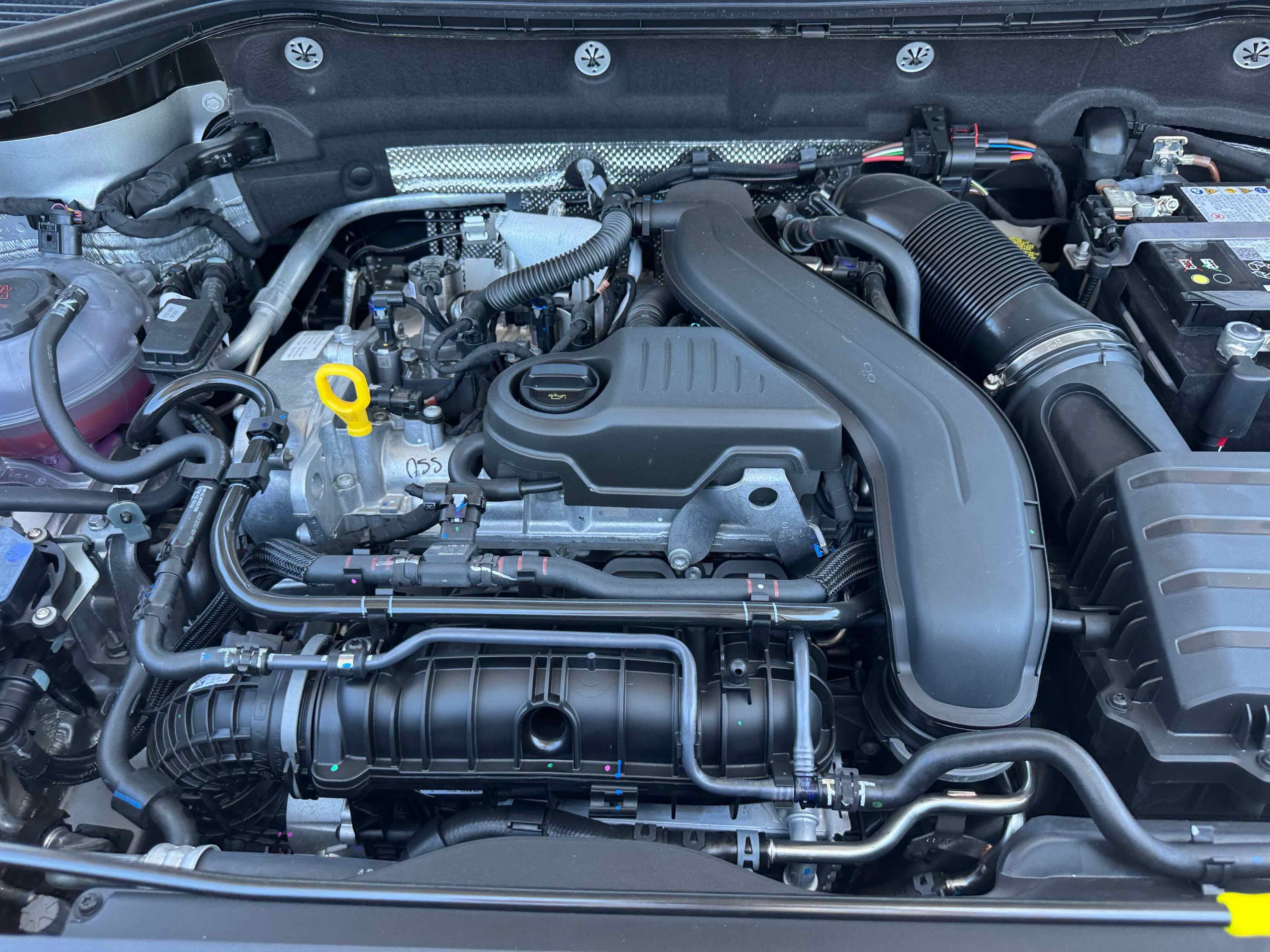 2025 Volkswagen Taos SEL