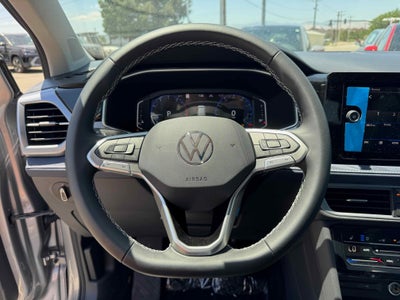 2025 Volkswagen Taos SEL