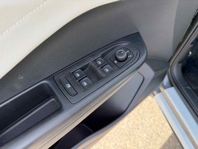 2026 Volkswagen Taos SEL