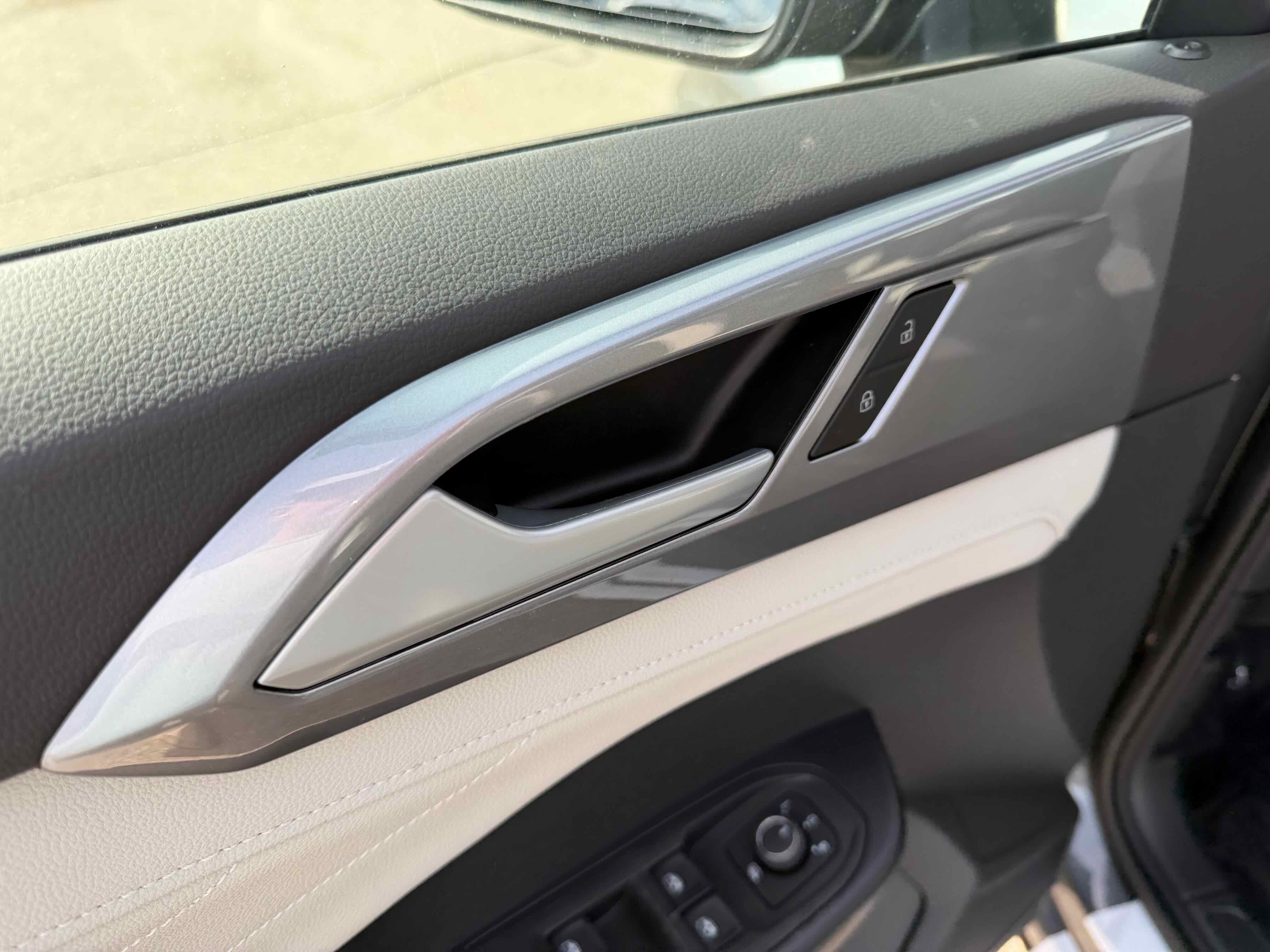 2026 Volkswagen Taos SEL