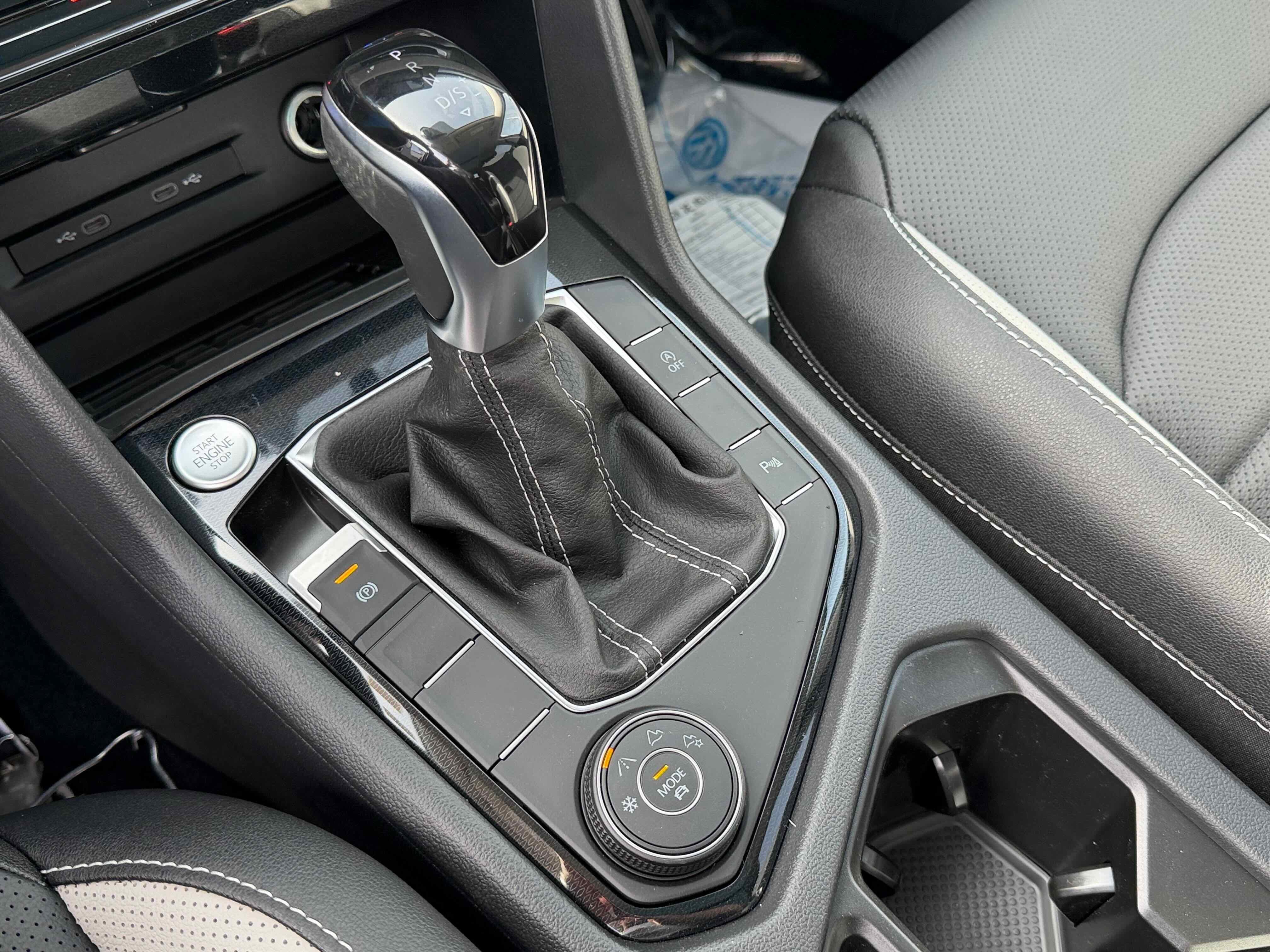 2026 Volkswagen Taos SEL