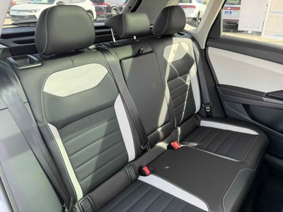 2026 Volkswagen Taos SEL