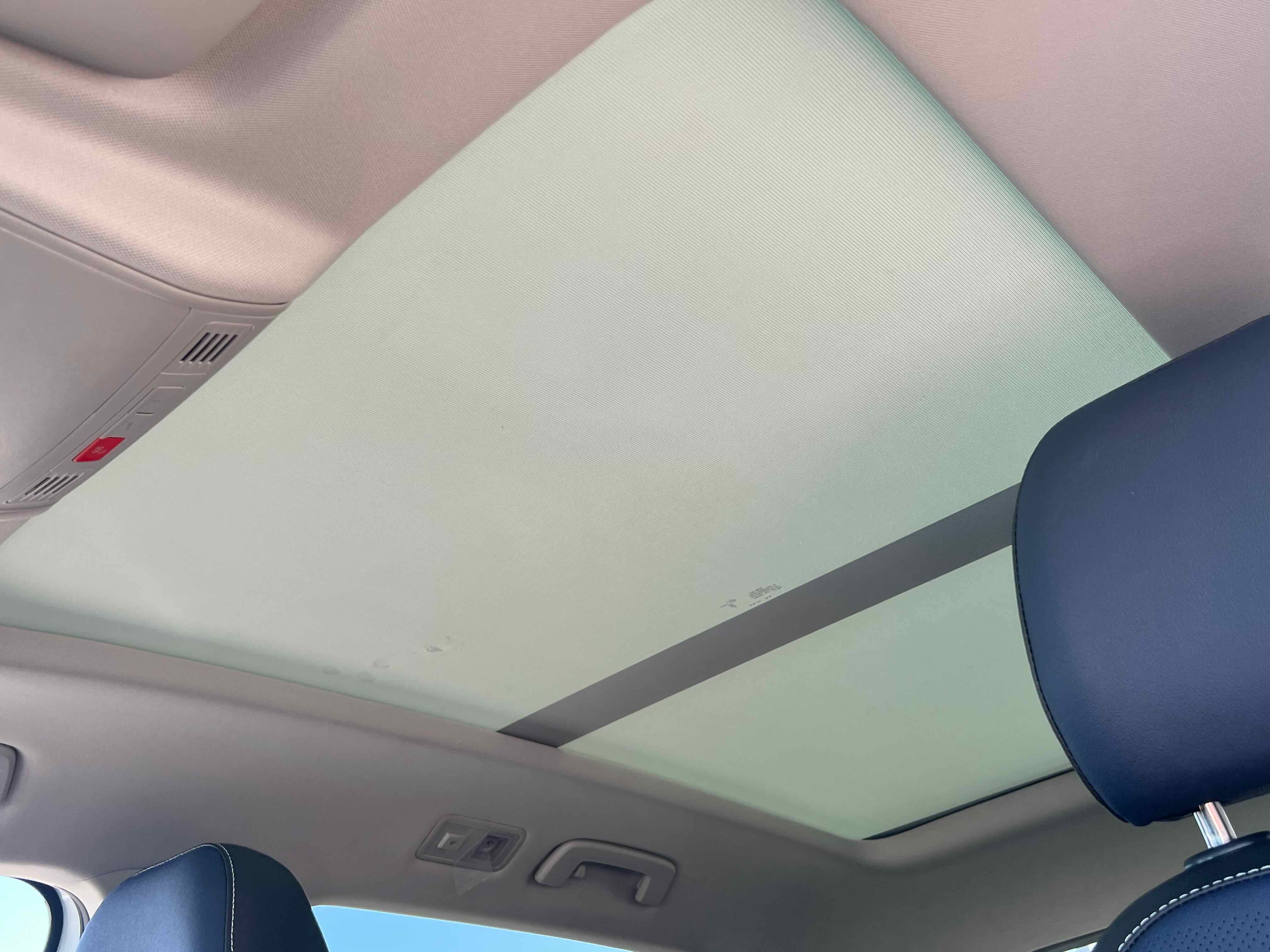 2025 Volkswagen Taos SEL