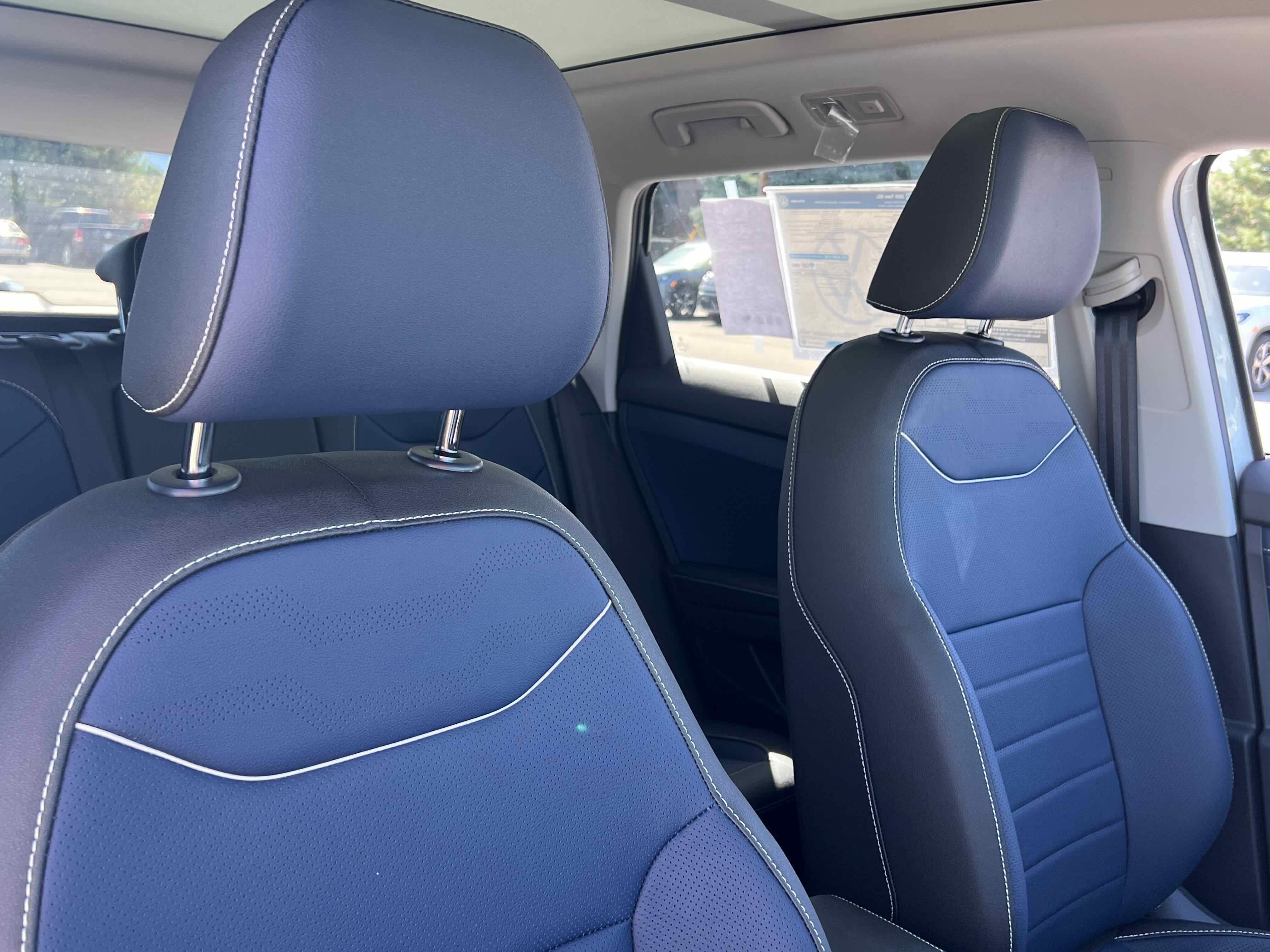 2025 Volkswagen Taos SEL