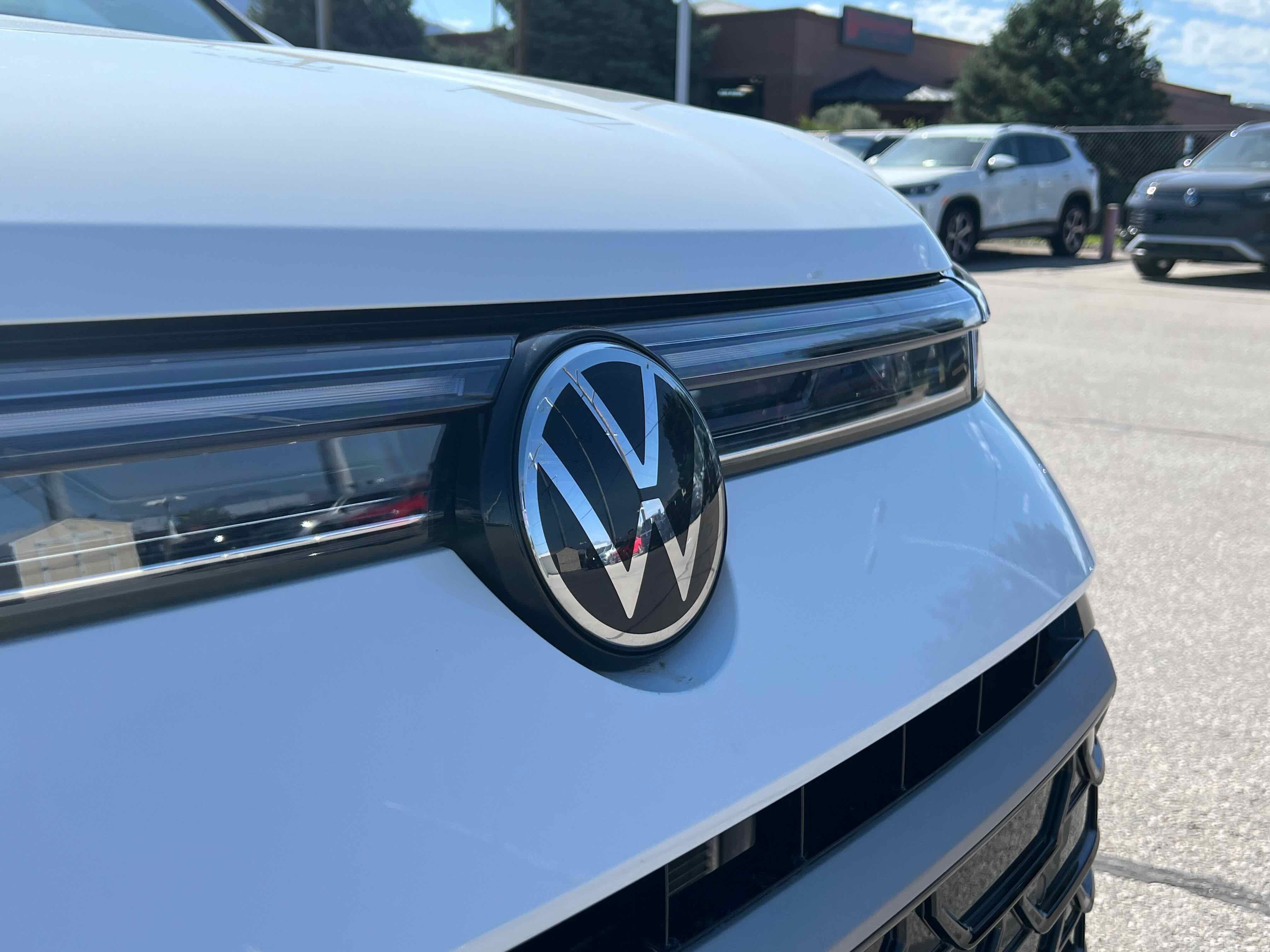 2025 Volkswagen Taos SEL