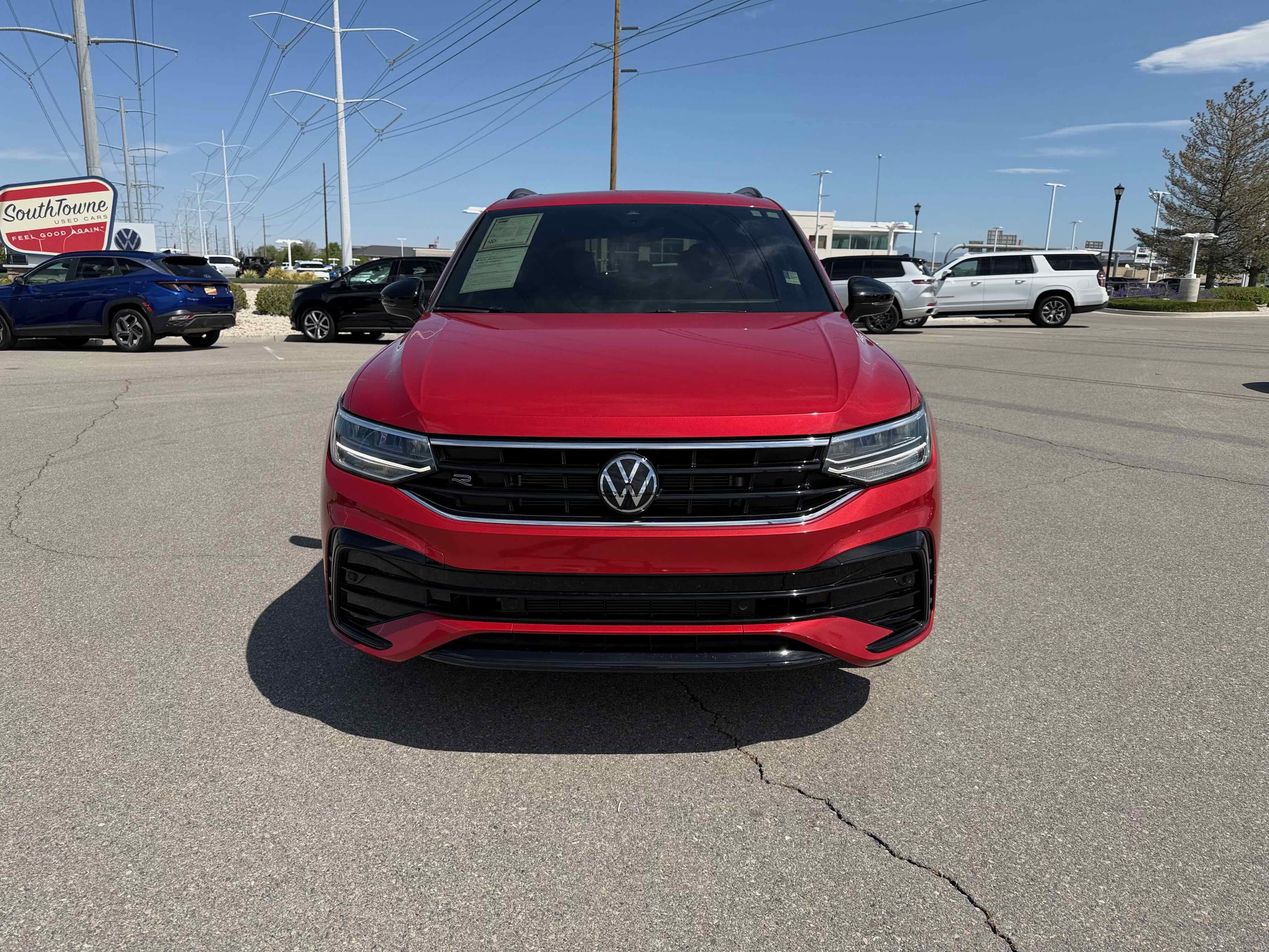 2024 Volkswagen Tiguan SE R-Line Black
