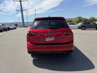 2024 Volkswagen Tiguan SE R-Line Black
