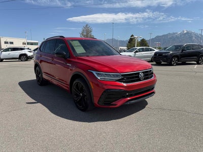 2024 Volkswagen Tiguan SE R-Line Black