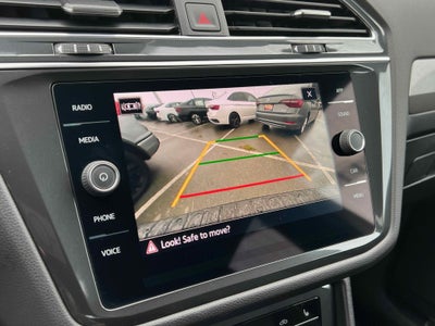 2023 Volkswagen Tiguan SE R-Line Black