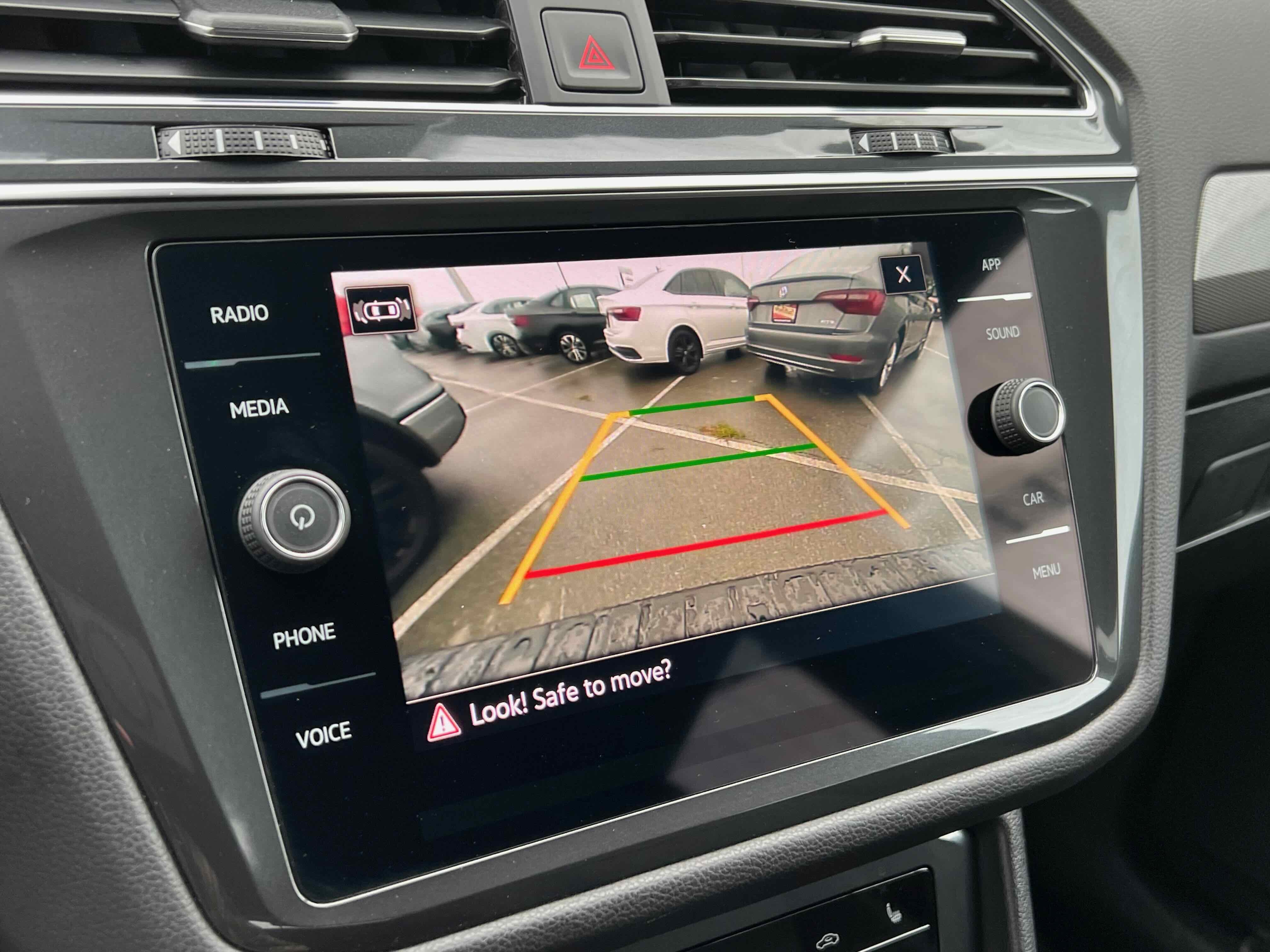 2023 Volkswagen Tiguan SE R-Line Black