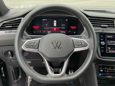 2023 Volkswagen Tiguan SE R-Line Black