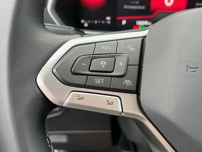 2023 Volkswagen Tiguan SE R-Line Black